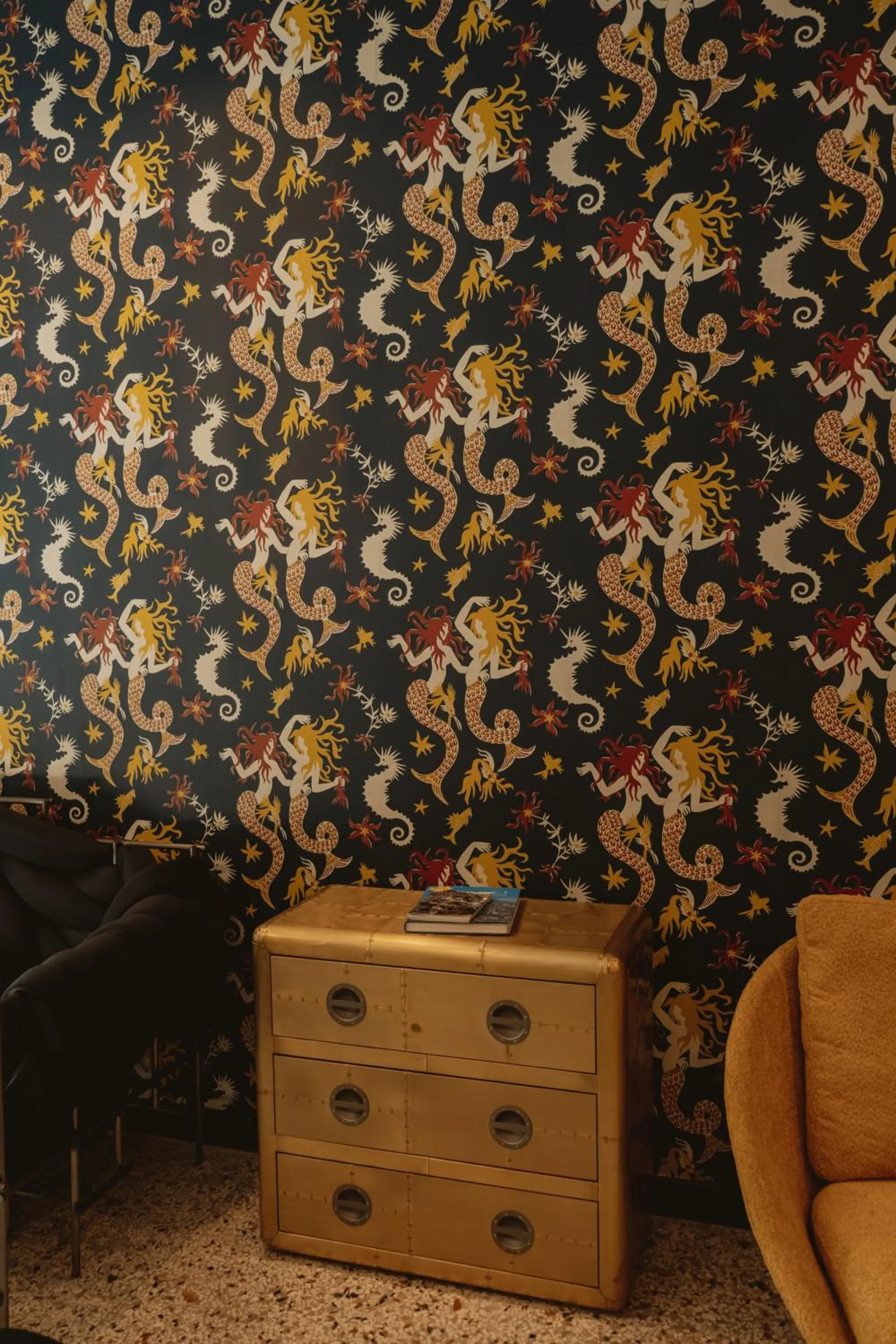 Decorative detail in Palazzo Sebeto