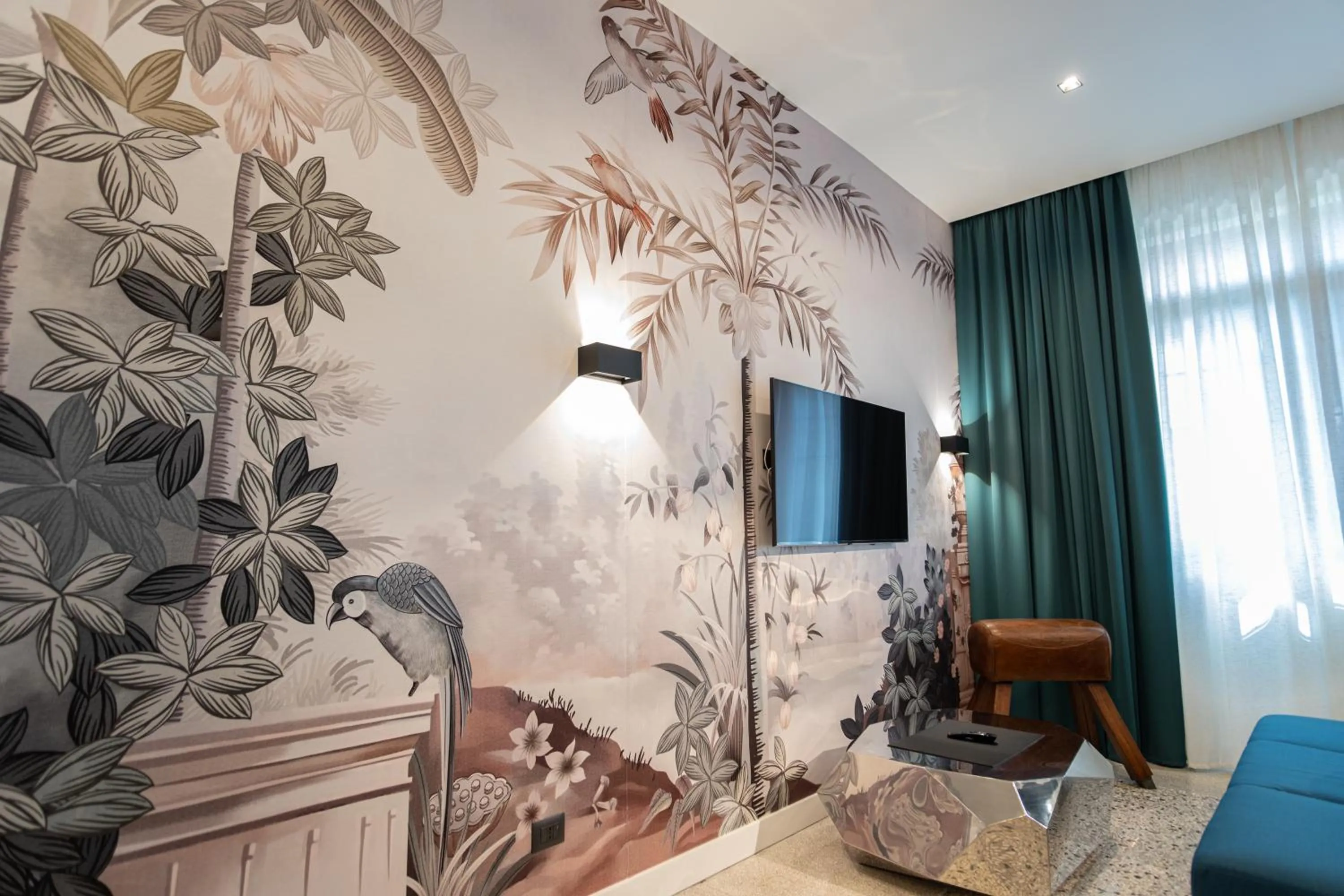 TV and multimedia in Palazzo Sebeto