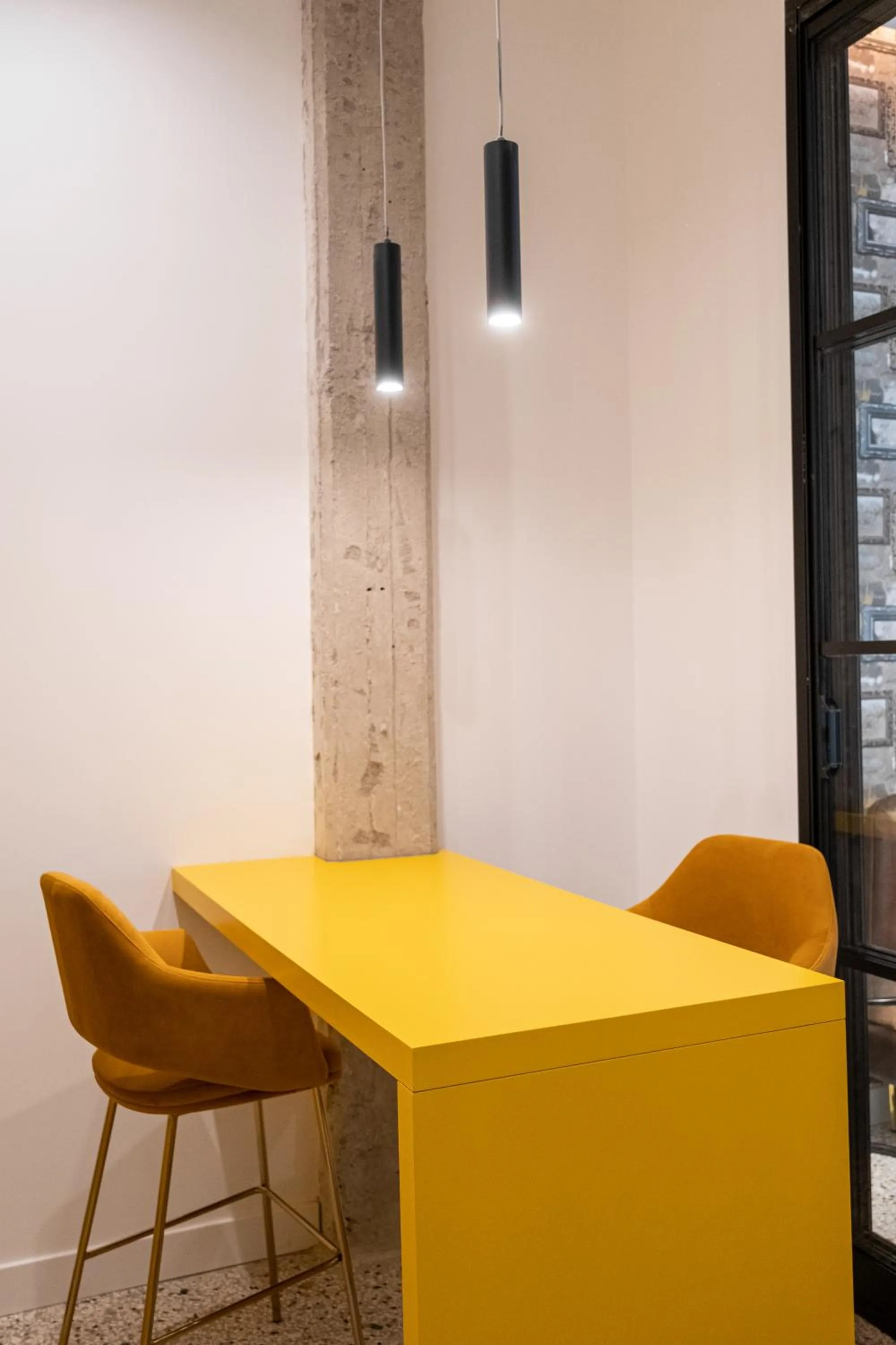 Dining area in Palazzo Sebeto