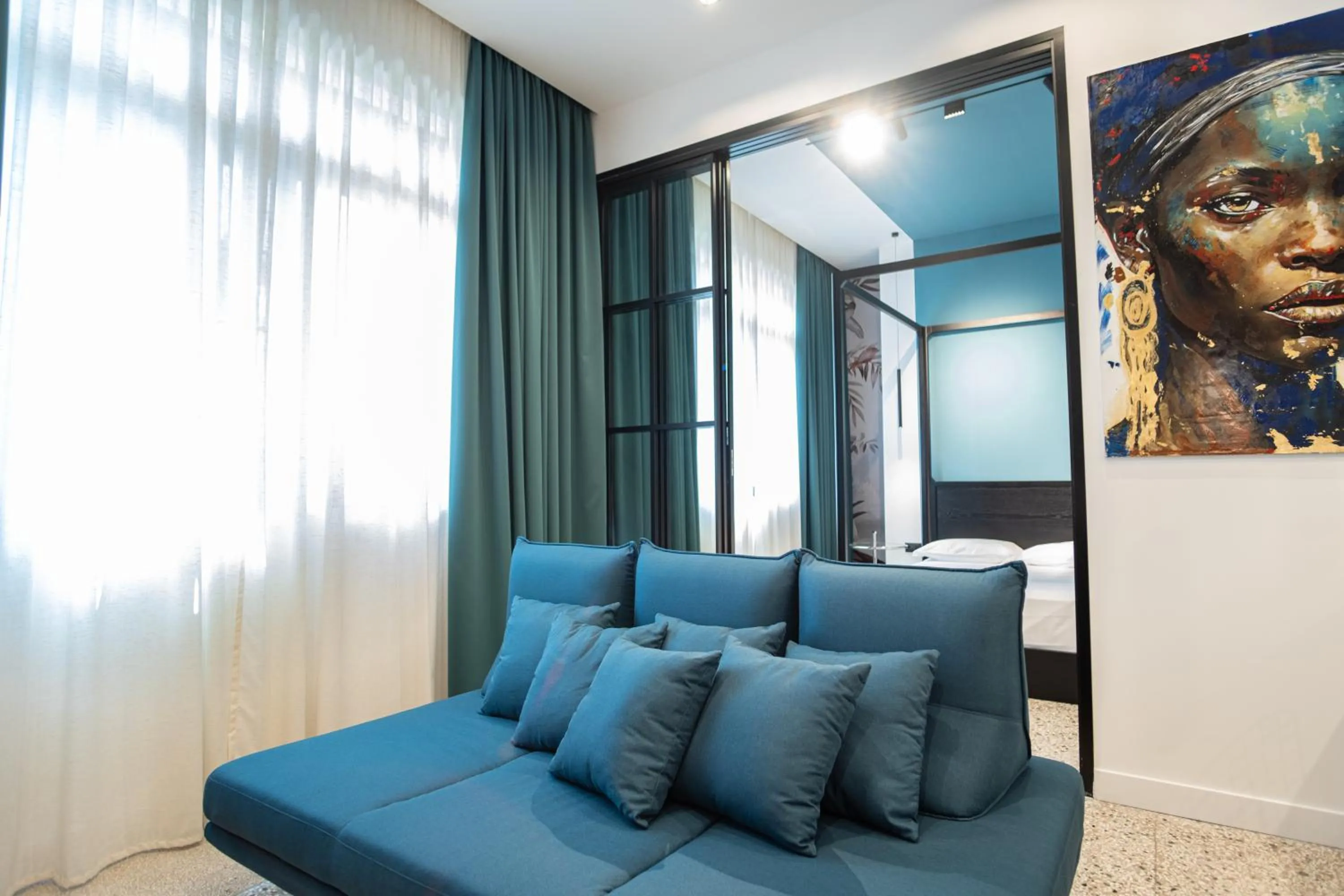 TV and multimedia in Palazzo Sebeto