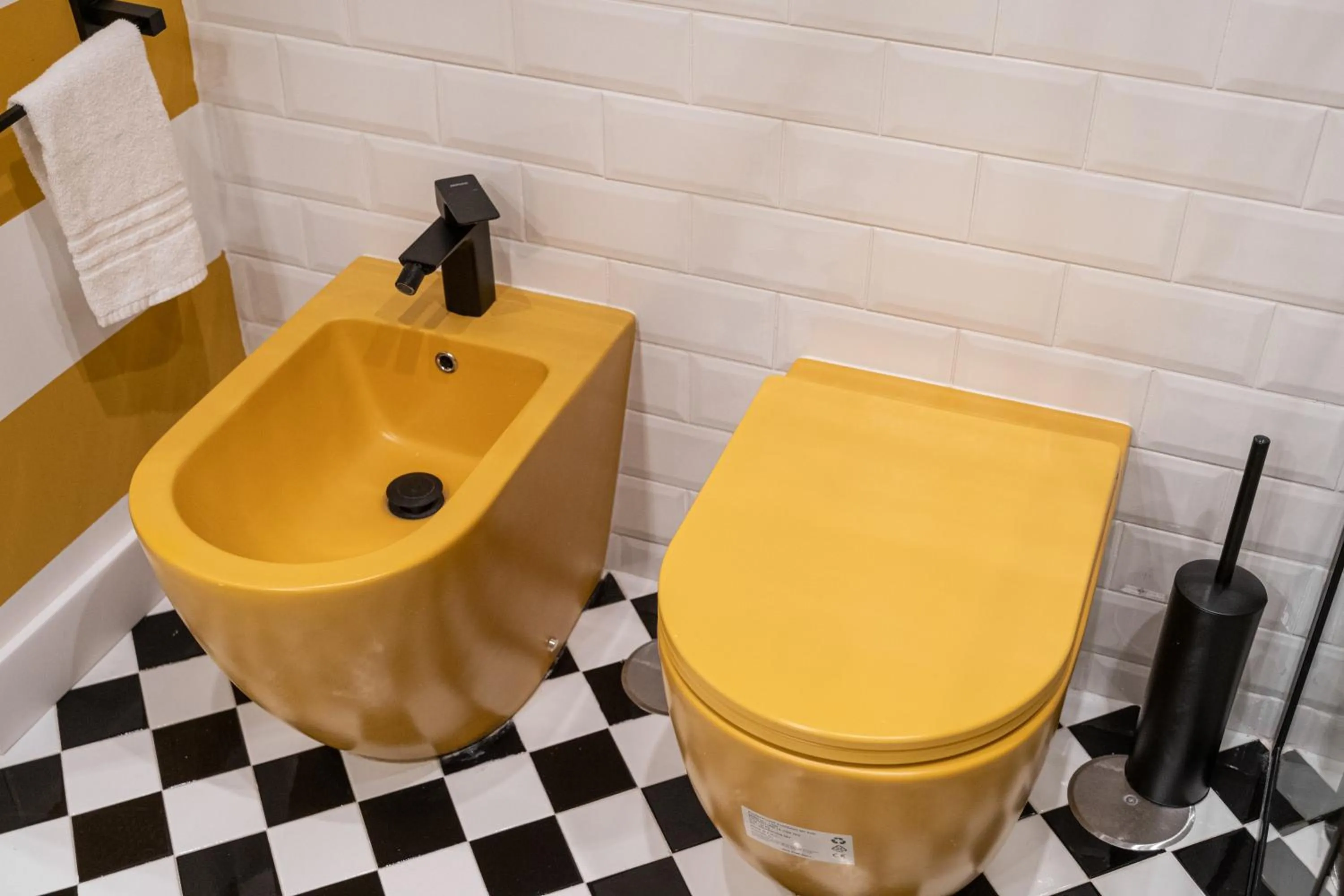 Toilet in Palazzo Sebeto