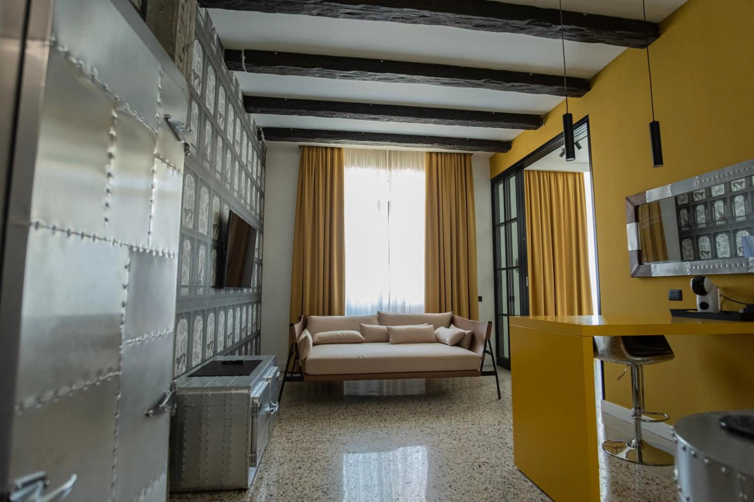 Living room in Palazzo Sebeto