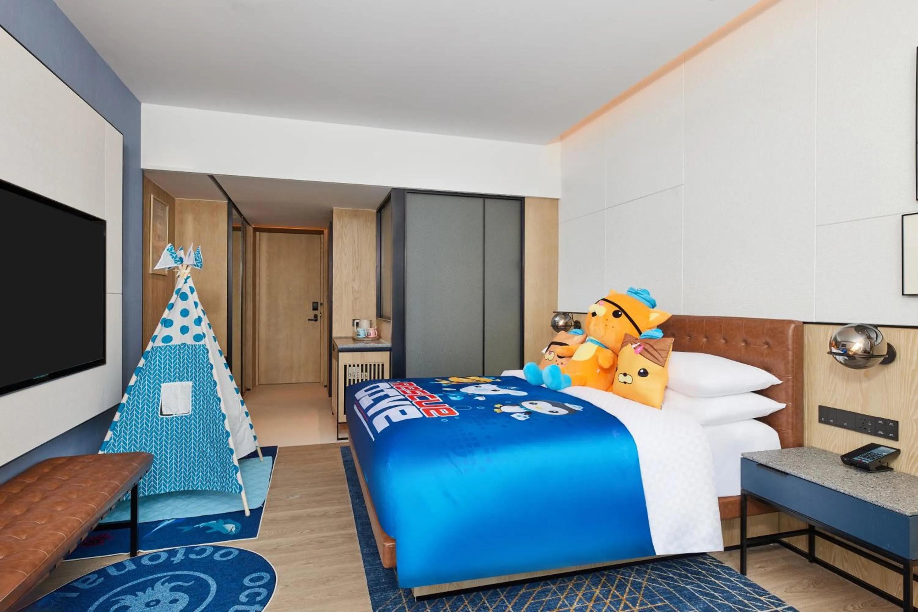 Bedroom, Bed in Four Points by Sheraton Shanghai International Tourism and Resorts Zone
