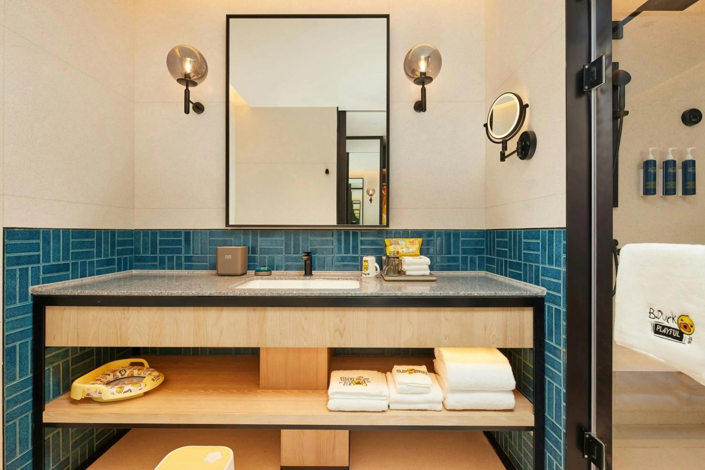 Bathroom in Four Points by Sheraton Shanghai International Tourism and Resorts Zone