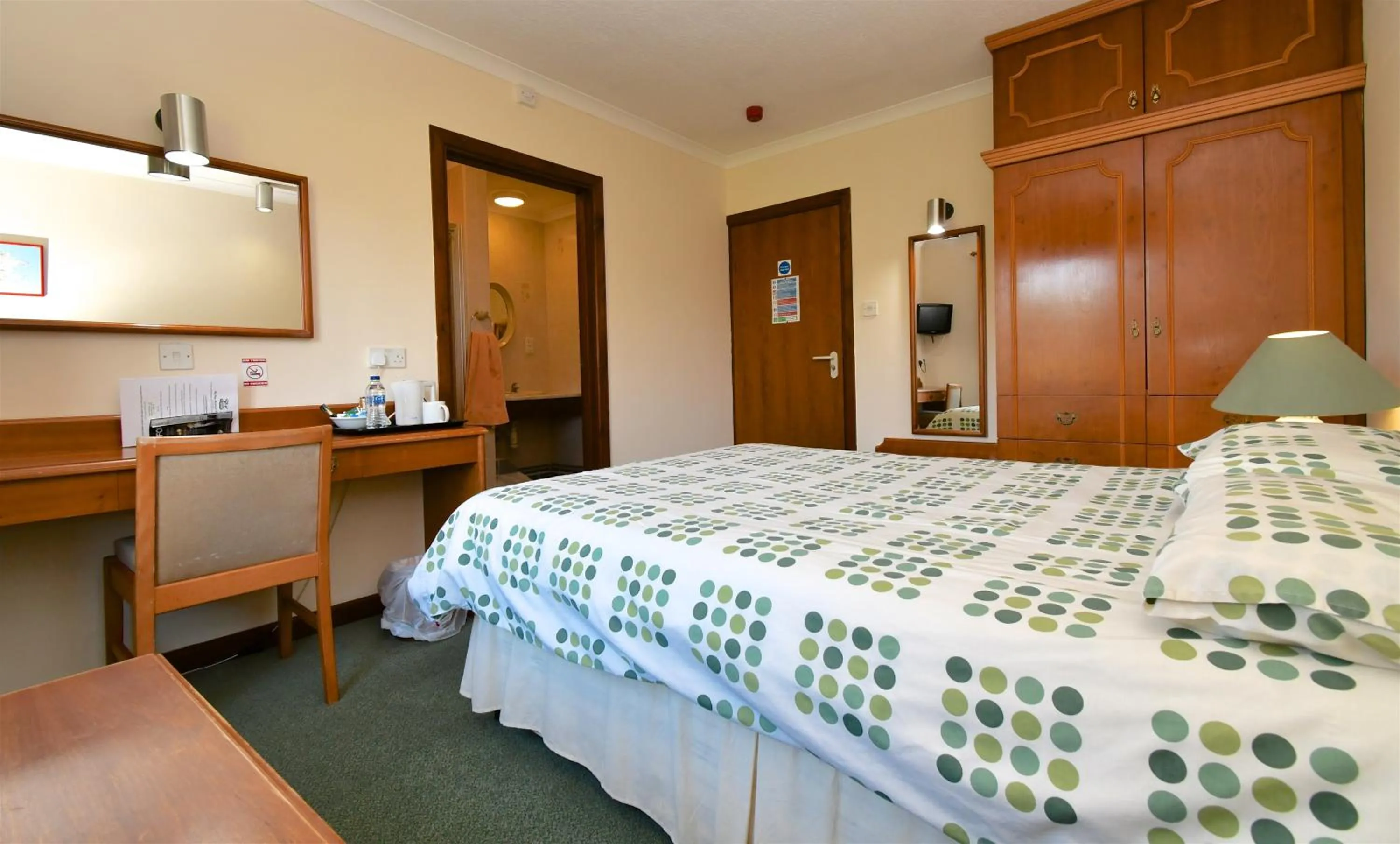 Forge Motel & Firehouse Restaurant