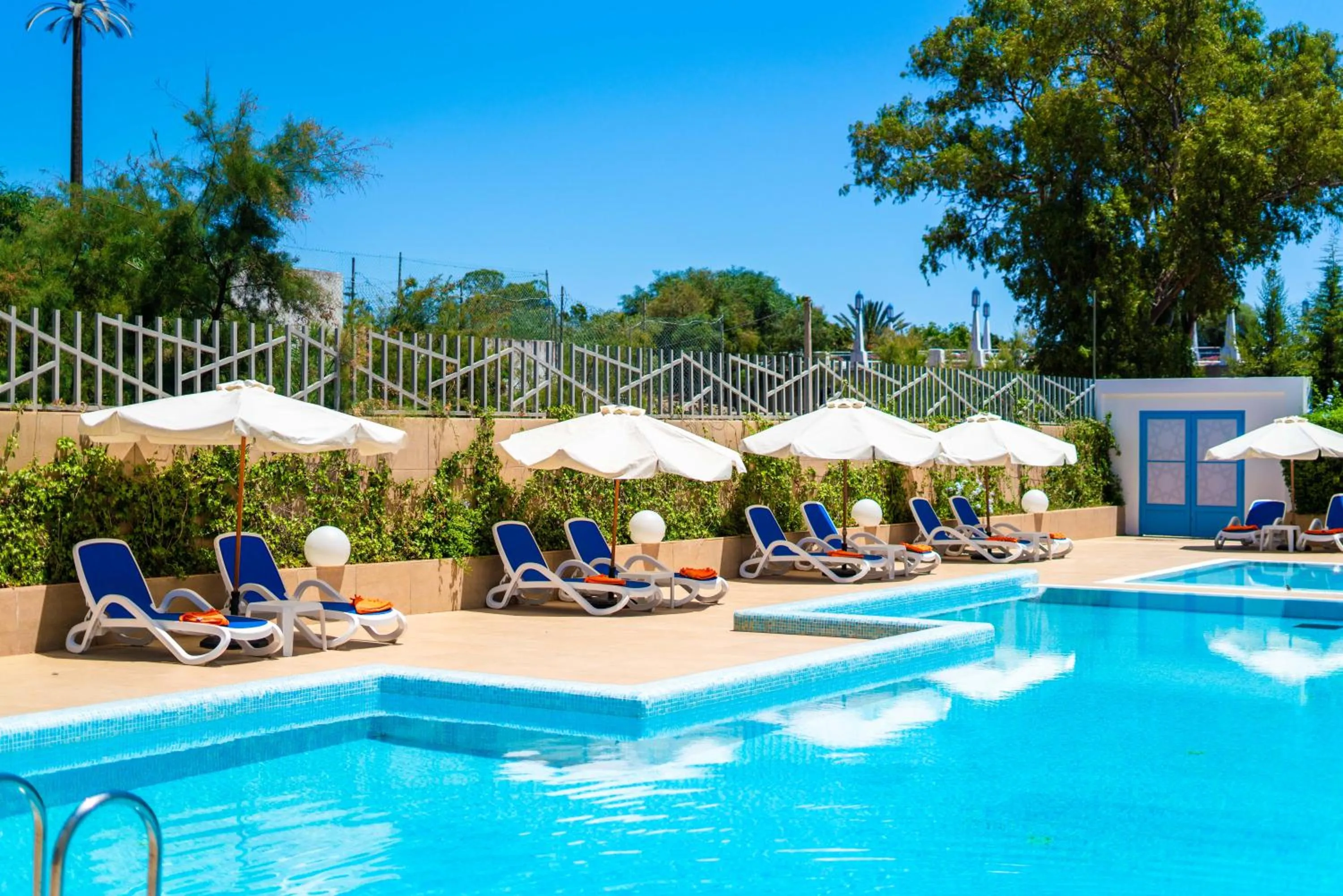 Swimming pool in Hôtel Tamuda Beach