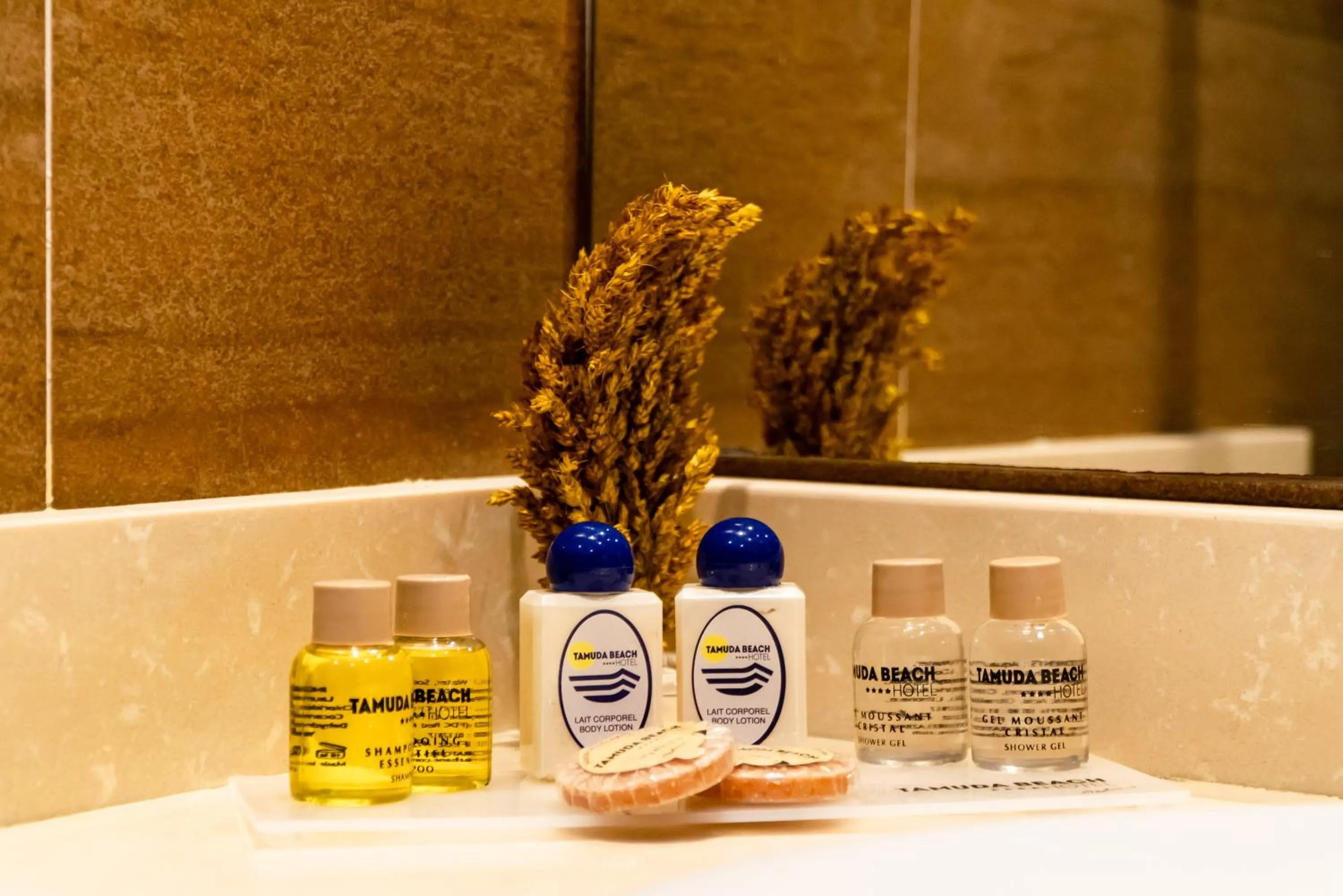 Bathroom in Hôtel Tamuda Beach