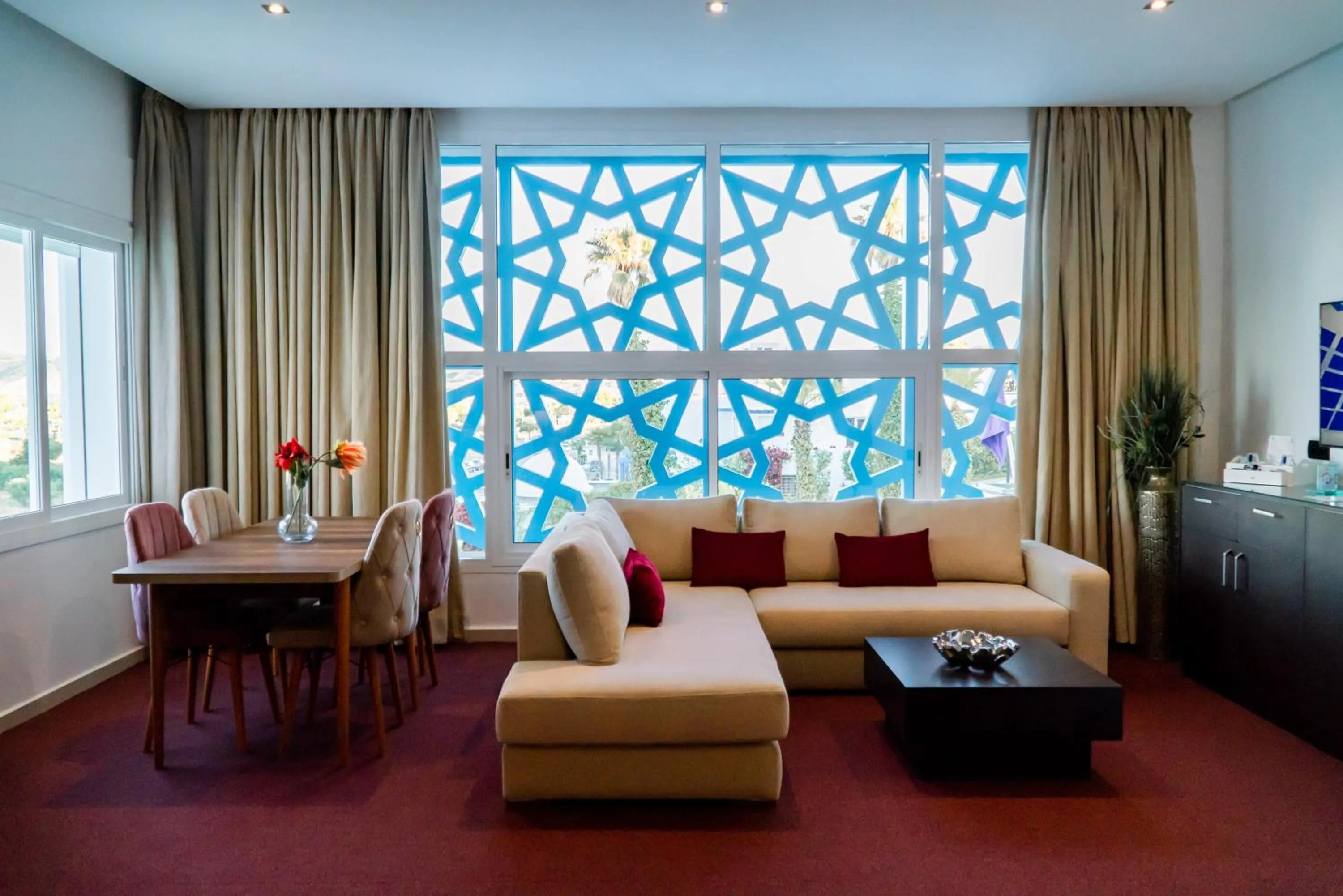 Living room in Hôtel Tamuda Beach