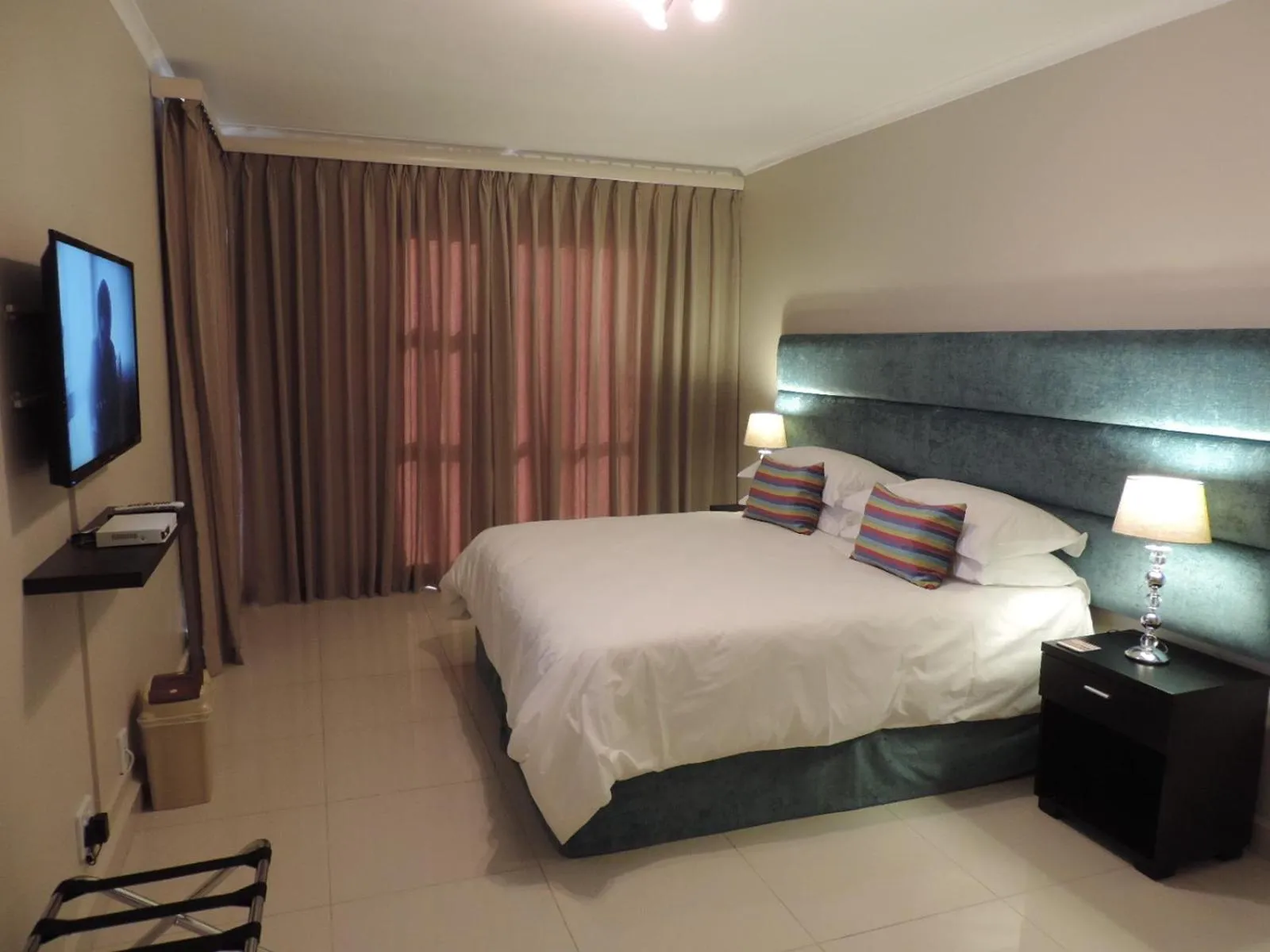 Bedroom, Bed in Vredenburg Boutique Lodge