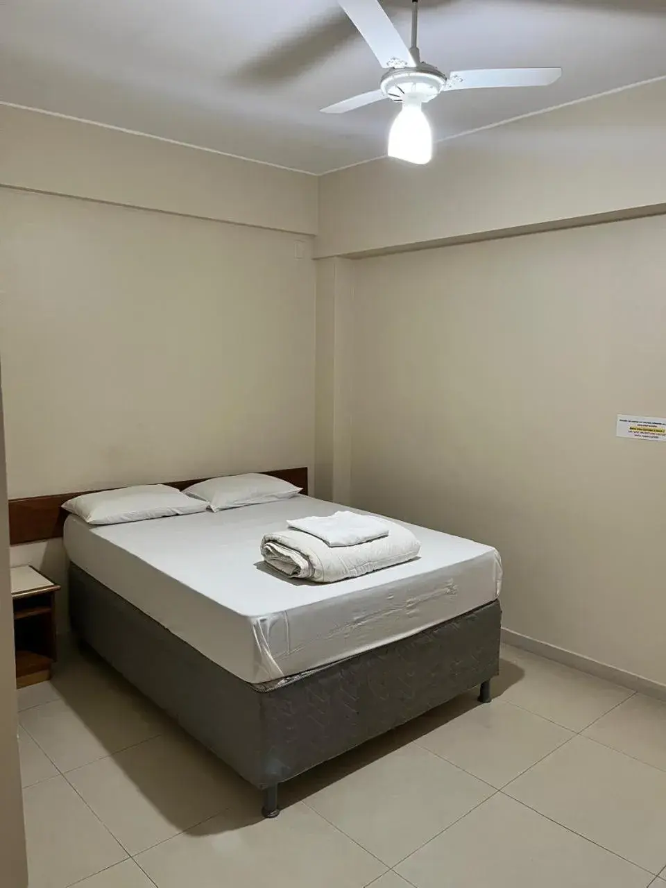 Double Room with Private Bathroom in Hotel Multilar Double Room with Private Bathroom in Hotel Multilar