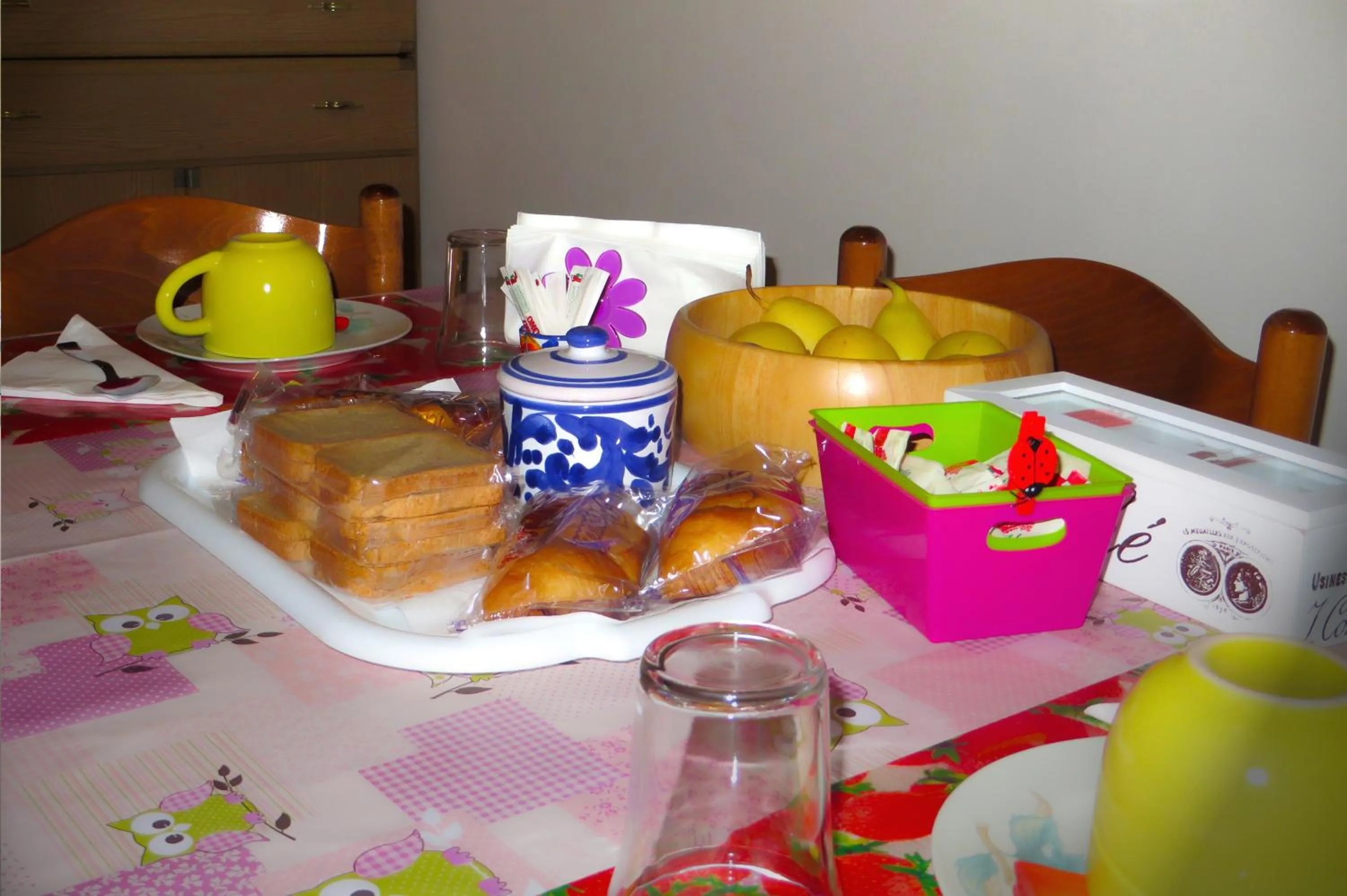 Coffee/tea facilities in Caricia