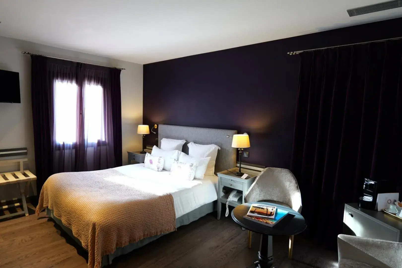 Double Room without view . - single occupancy in Hostellerie Les Gorges De Pennafort Double Room without view . - single occupancy in Hostellerie Les Gorges De Pennafort