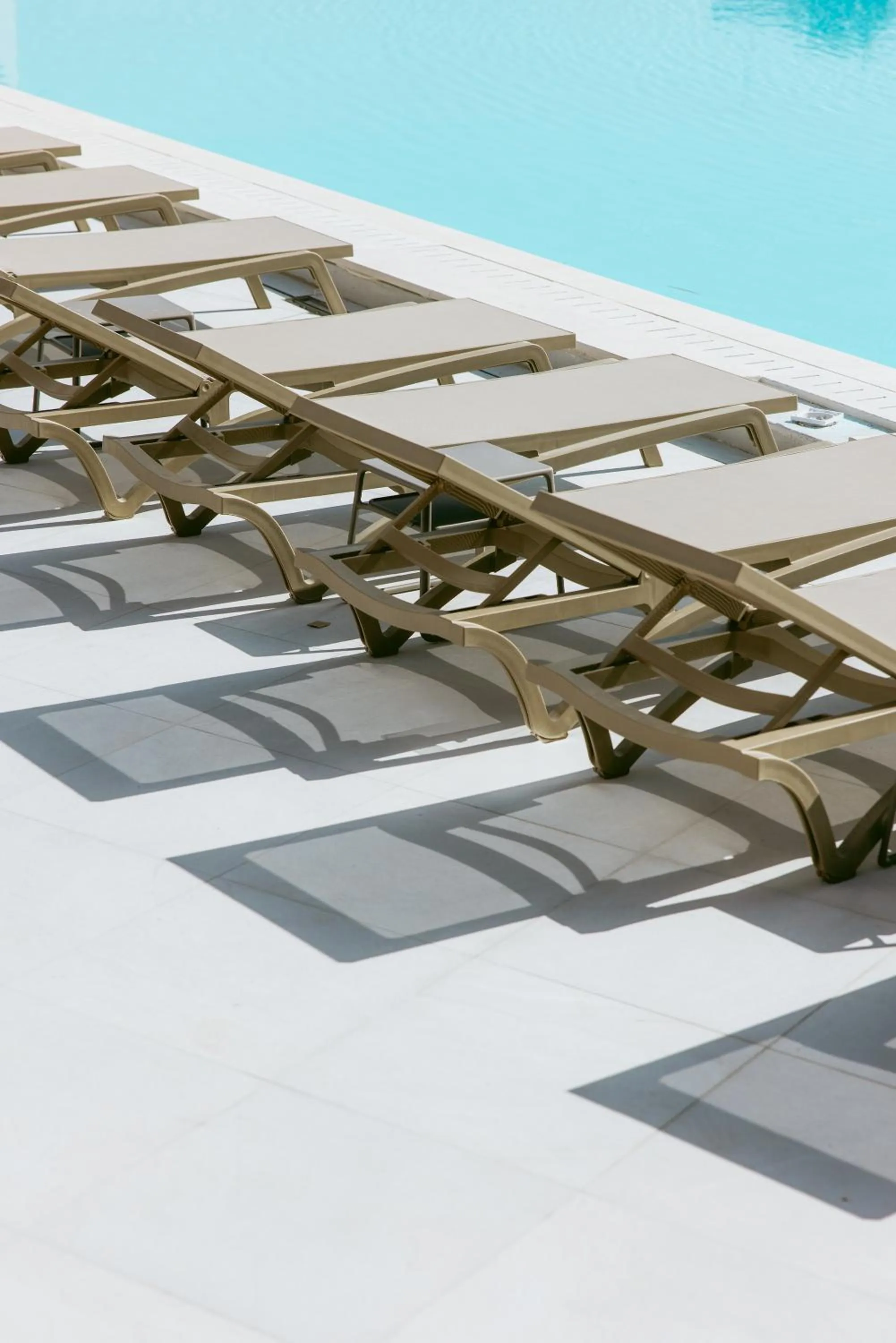 Swimming pool in Vegas Resort