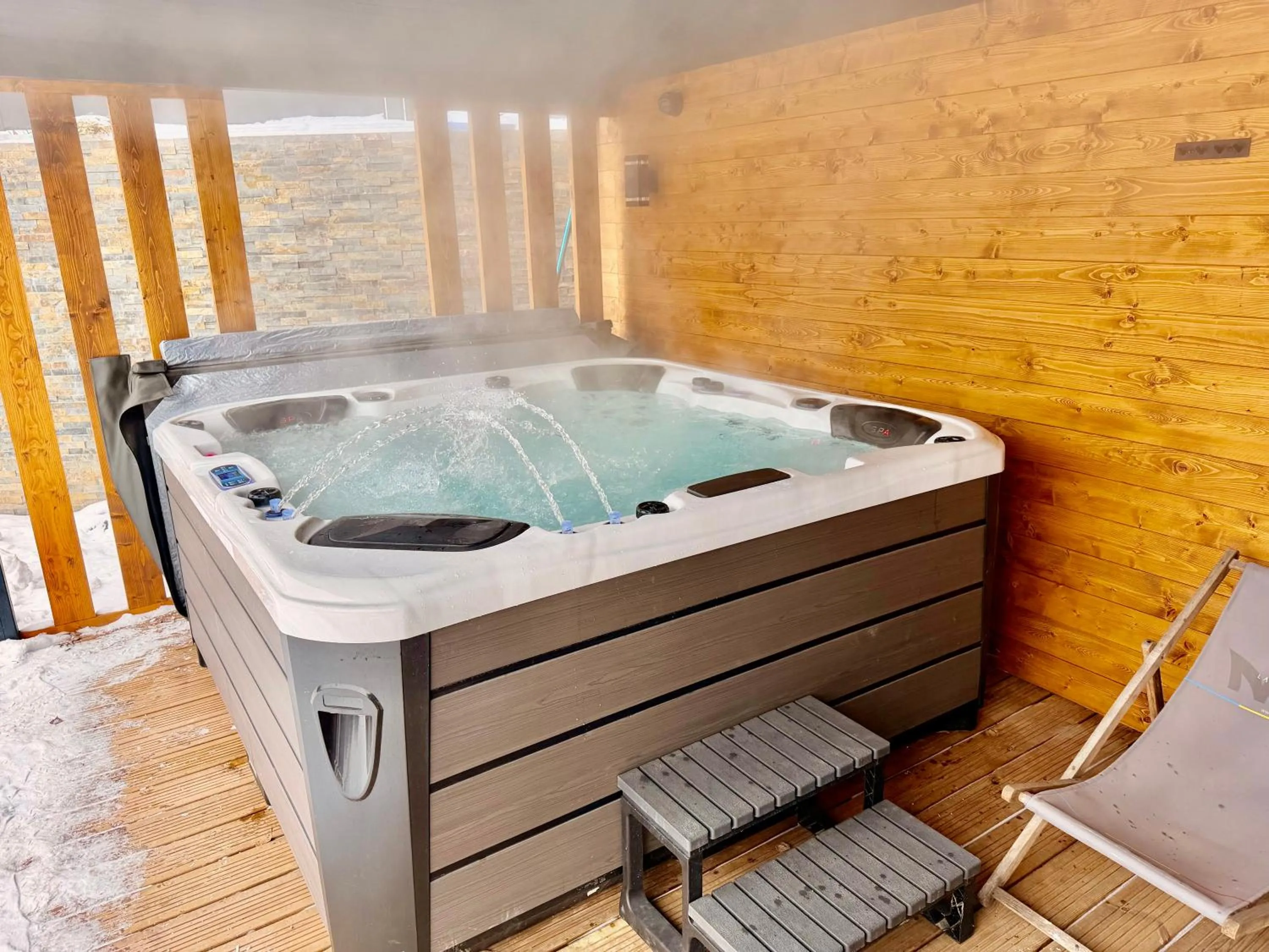 Hot Tub in Ośrodek Wypoczynkowy Bankowy