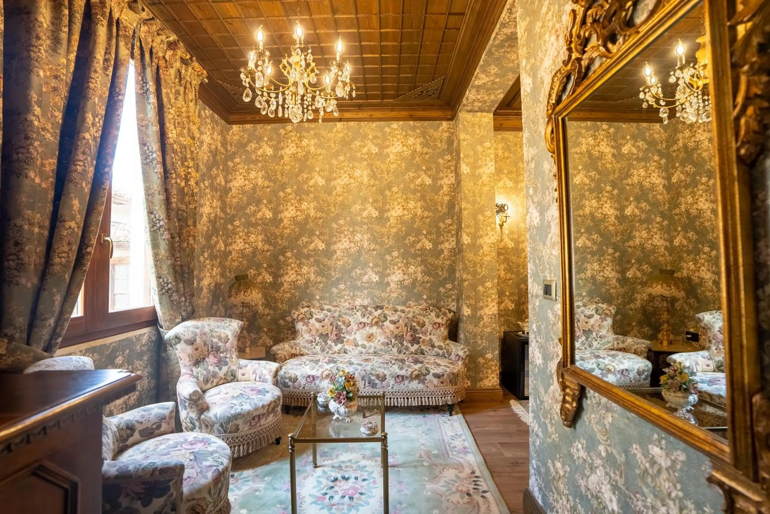 Living room in Castle Boutique Hotel