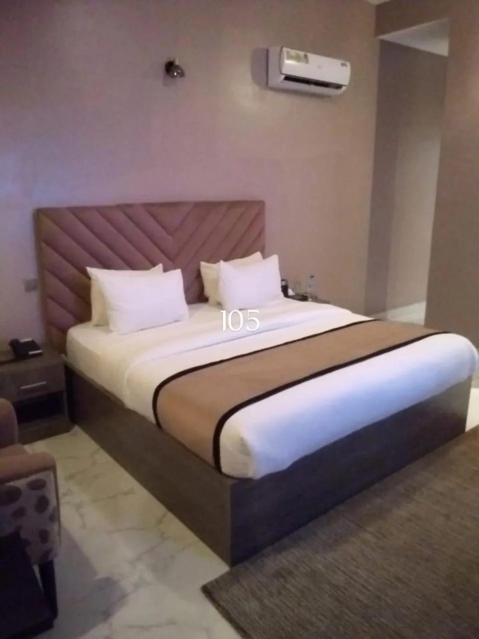 Bed in La VOD Hotel