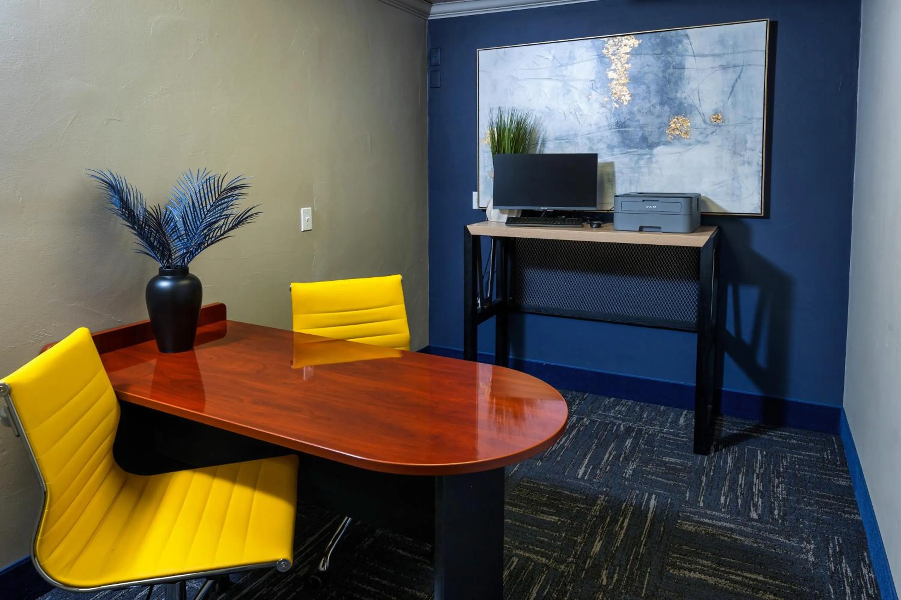 Business facilities in Hotel J Green Bay