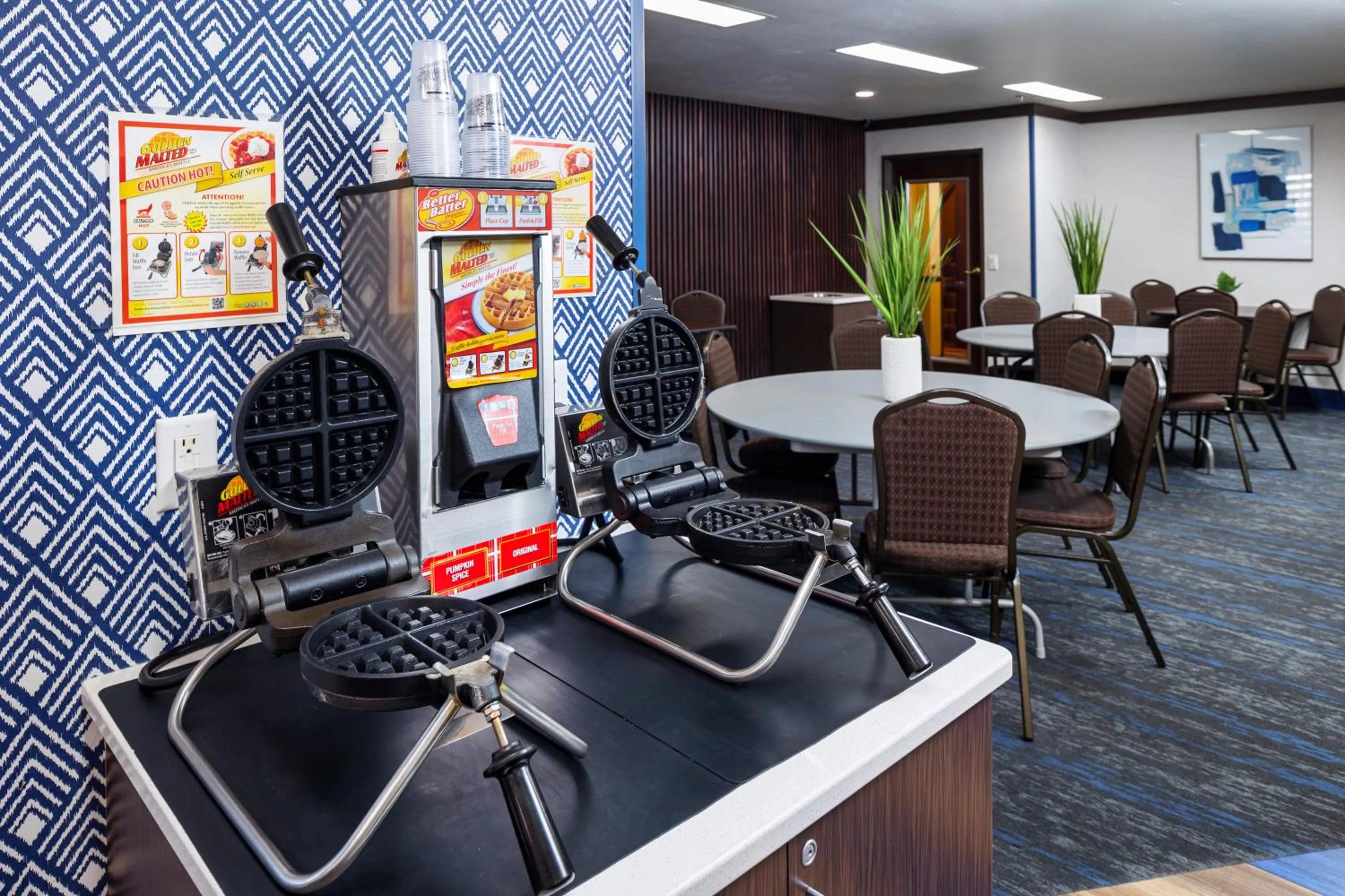 Breakfast in Hotel J Green Bay