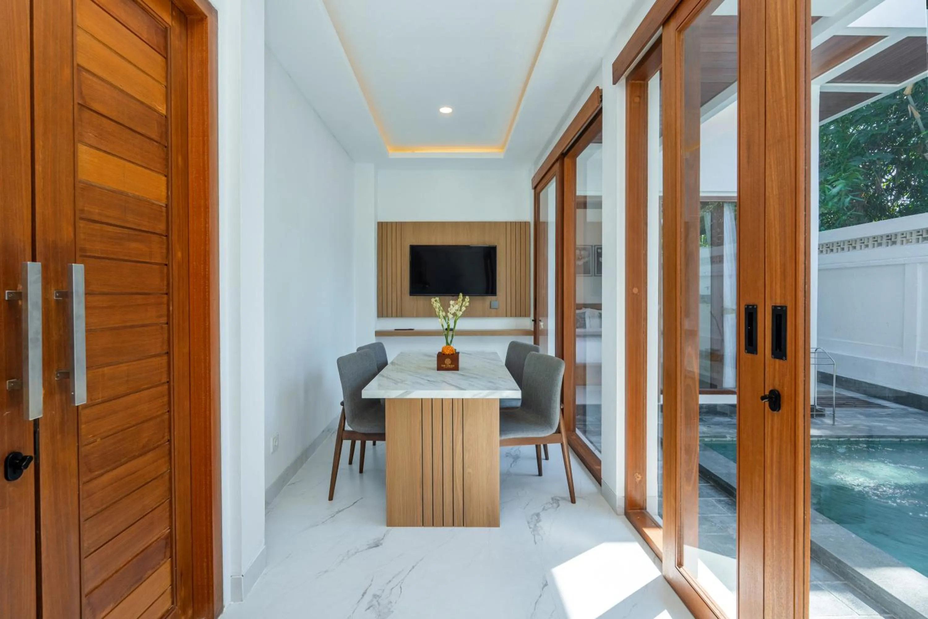 Dining area in The Lingga Villas Ubud