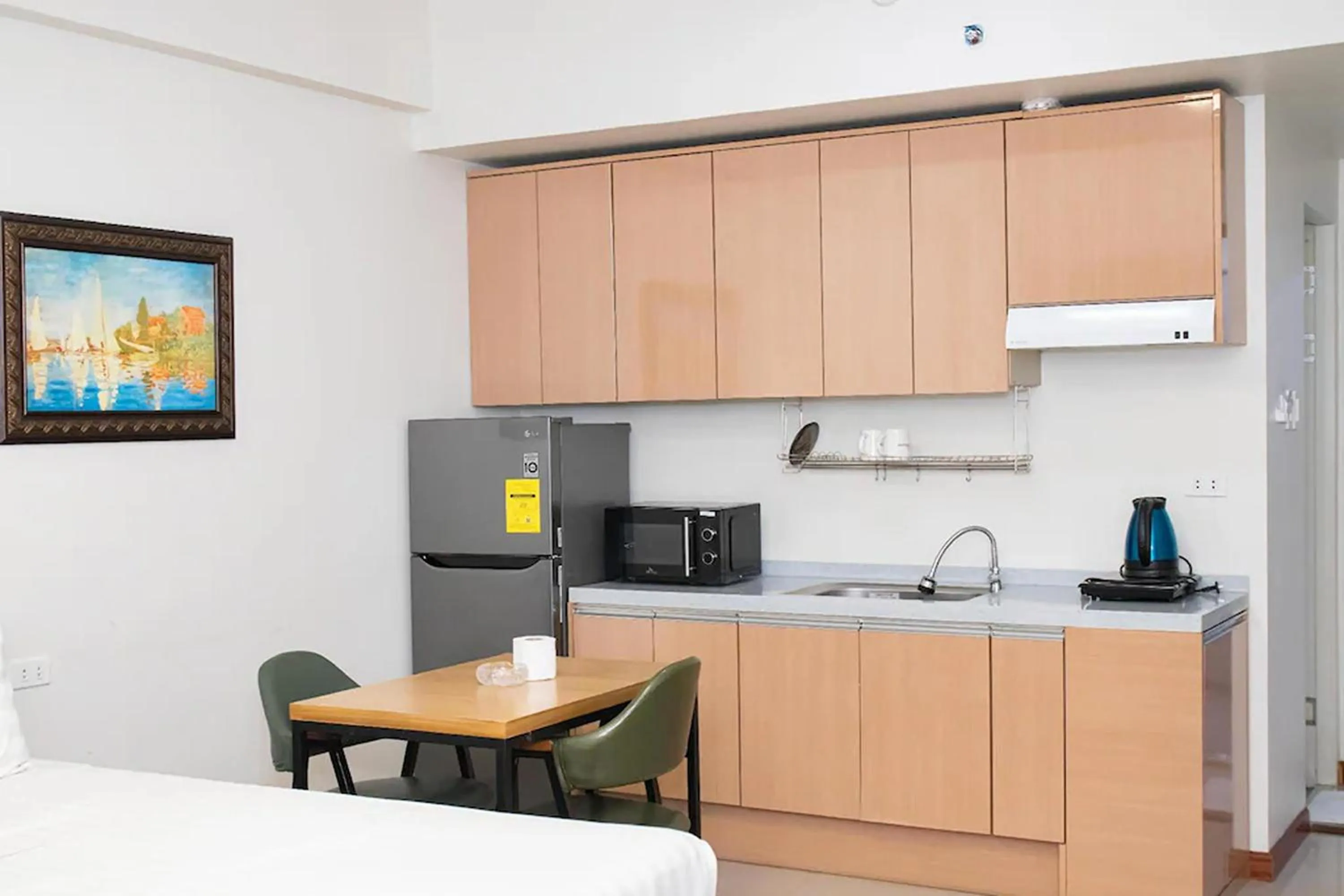 Coffee/tea facilities in Aimor Condotel