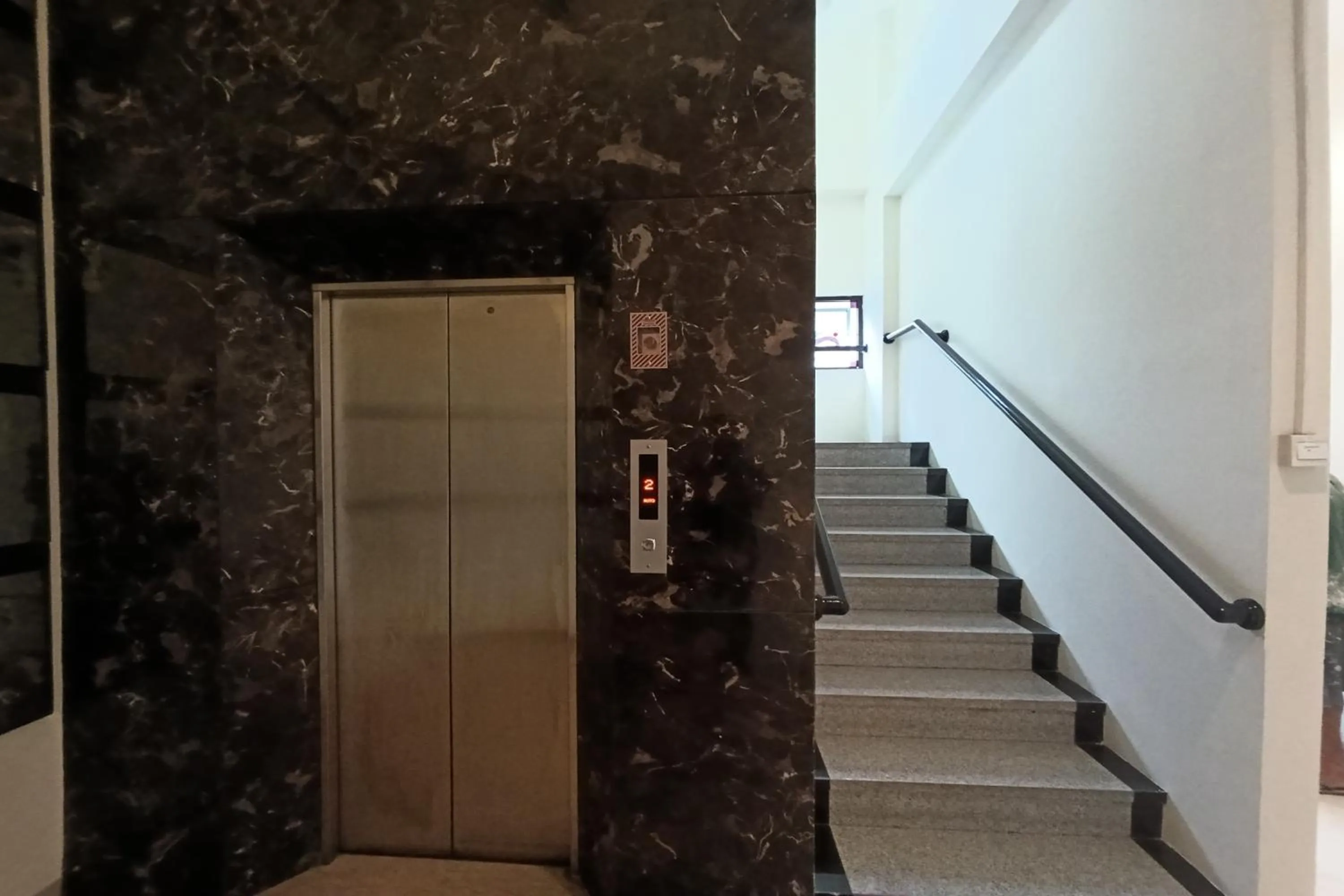 elevator in Cipto Apartment