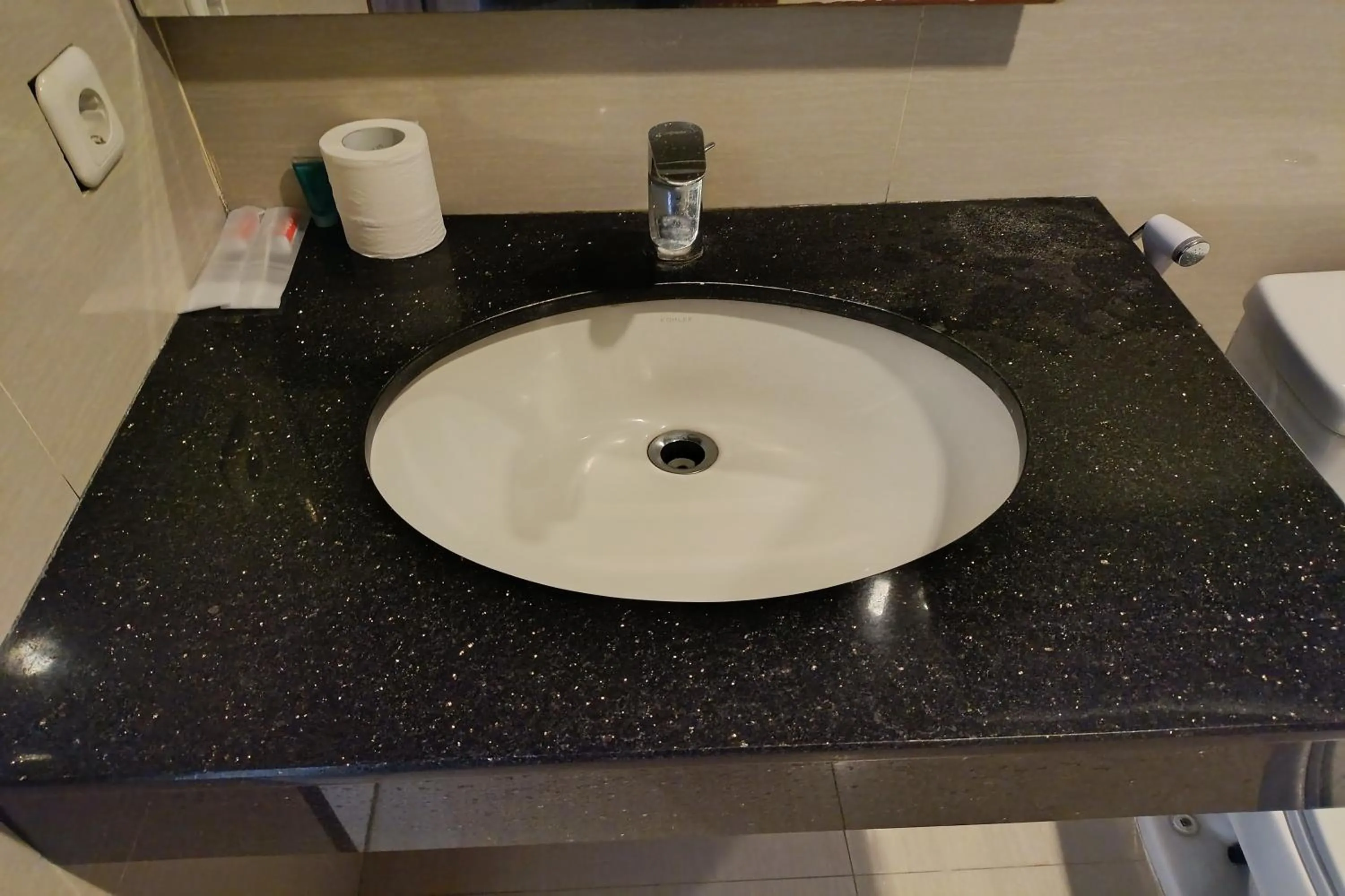 Bathroom in Cipto Apartment