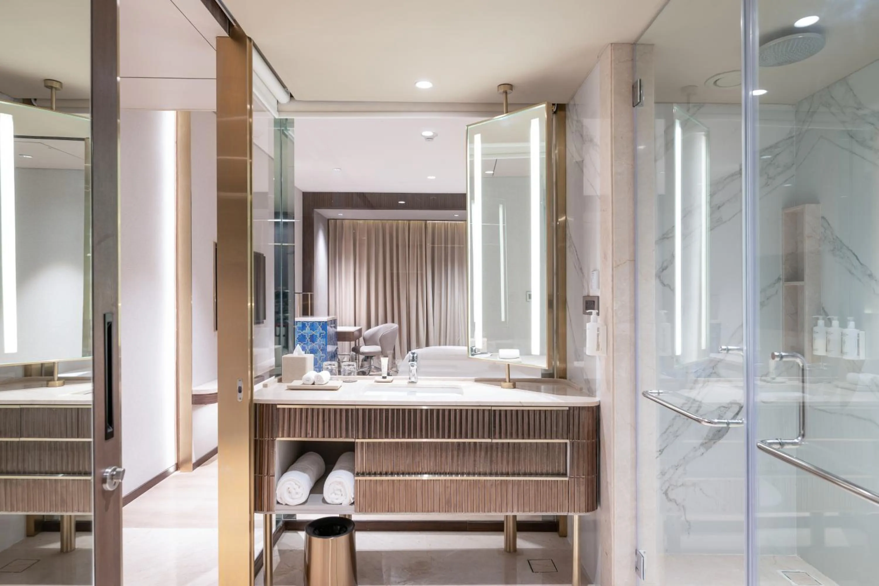 Bedroom in Merlis Hotel Coimbatore