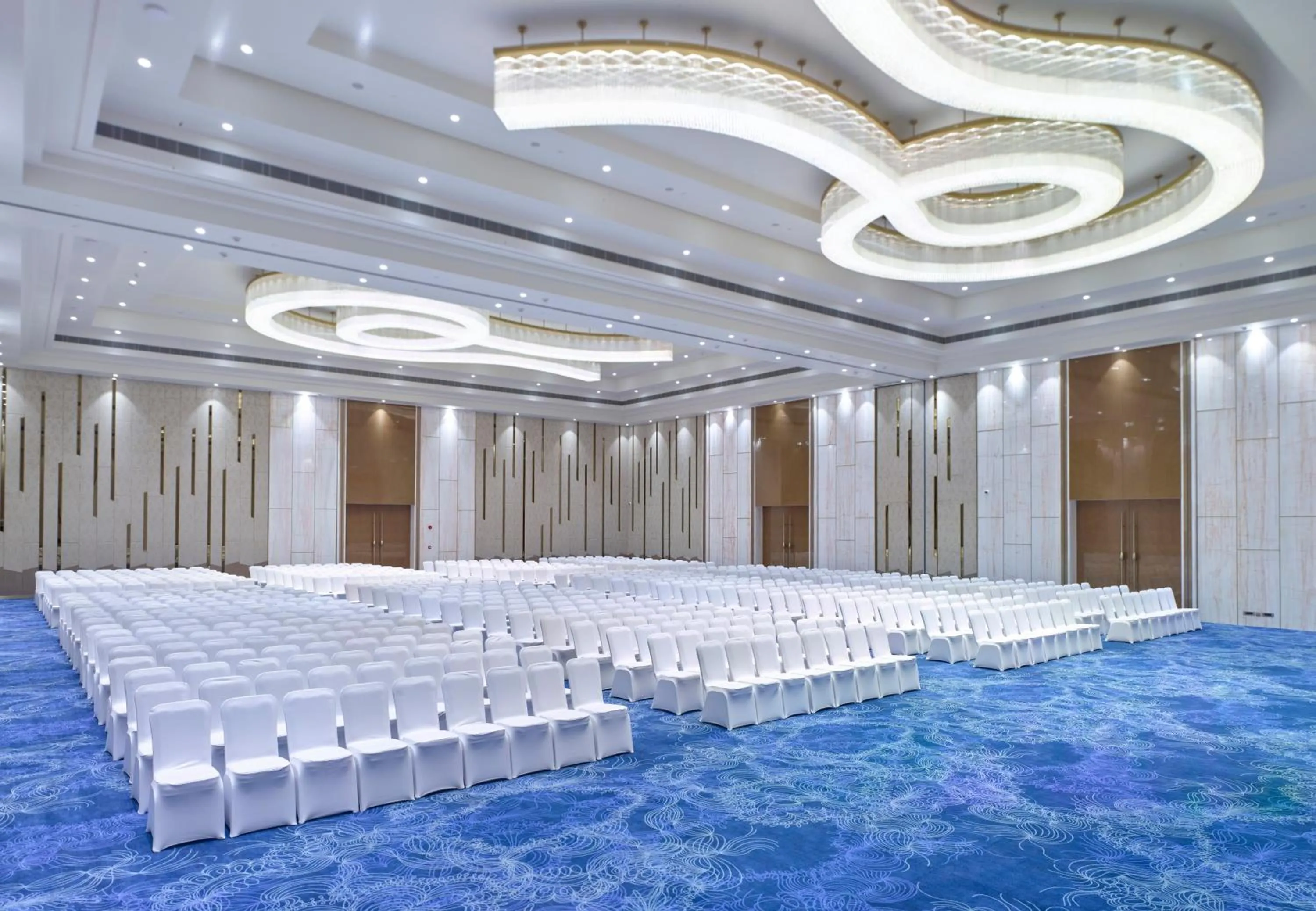 Banquet/Function facilities in Merlis Hotel Coimbatore