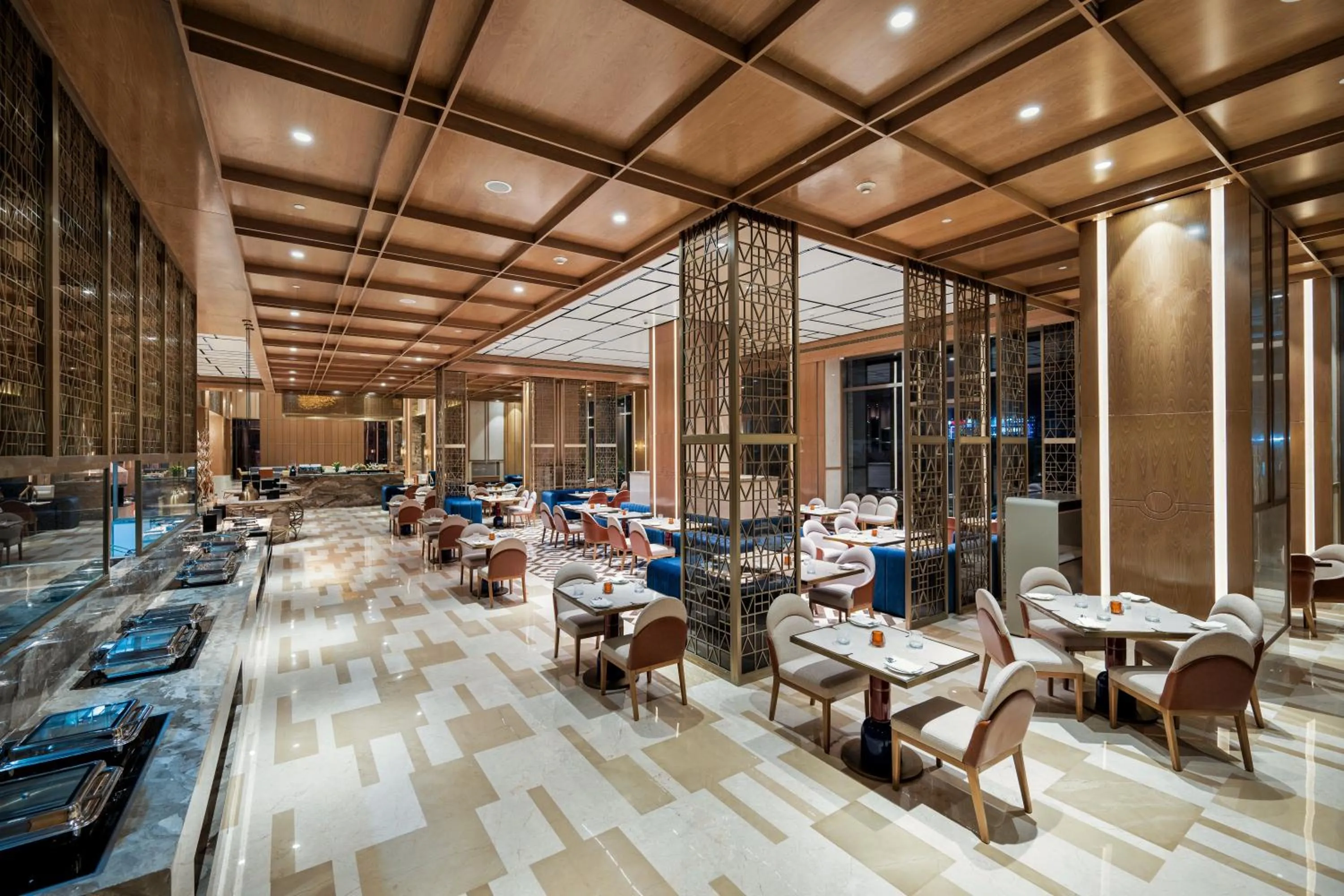 Restaurant/places to eat in Merlis Hotel Coimbatore