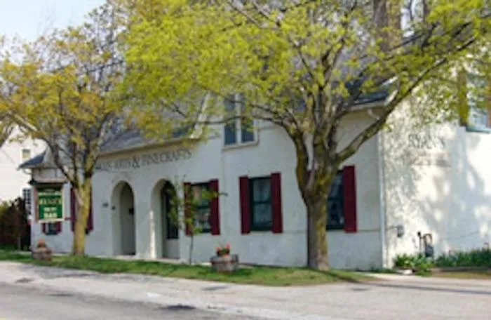 Street view in 1842 Bed & Breakfast