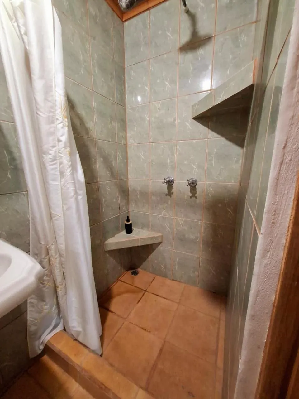 Shower in Eden Atenas Costa Rica