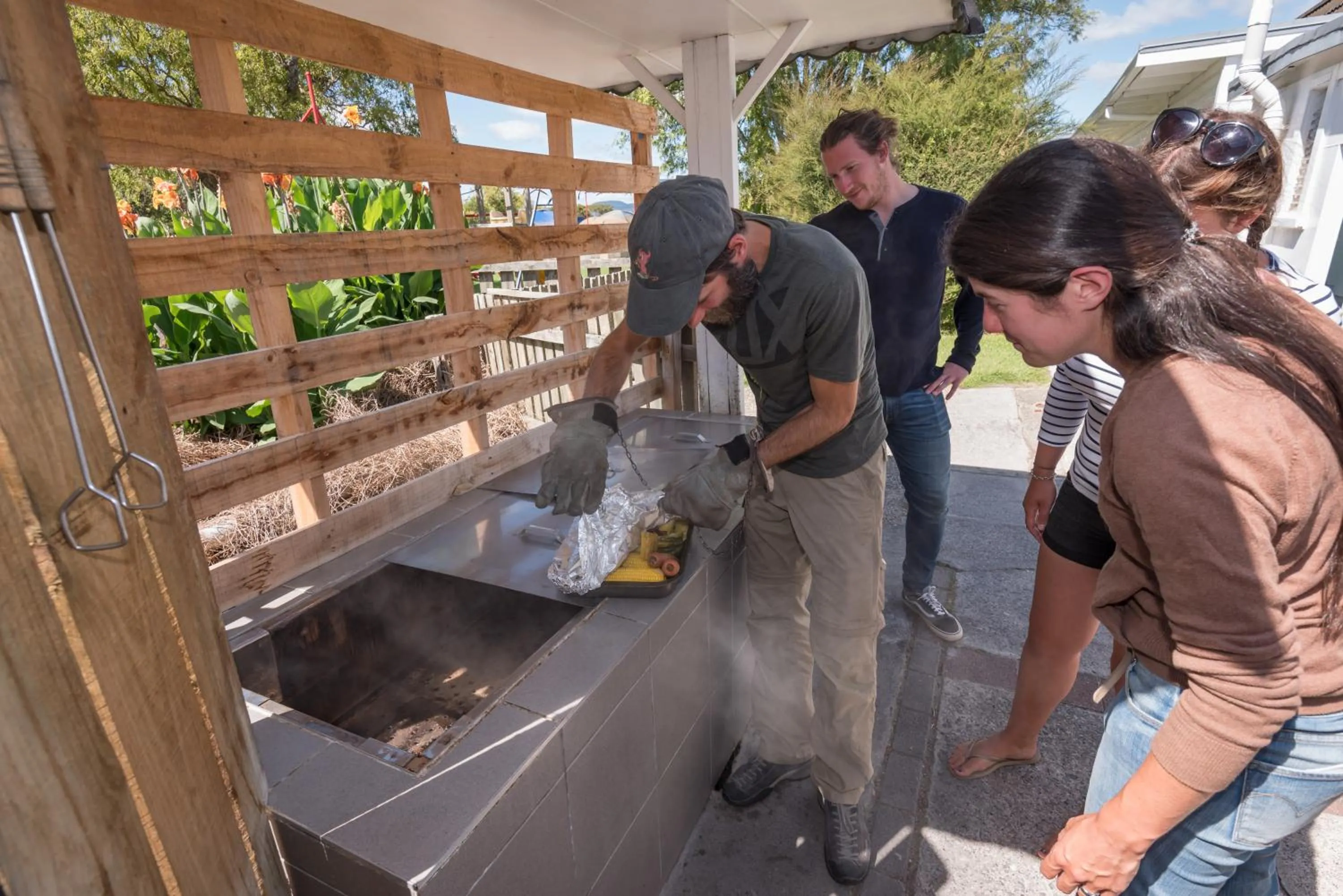 People in Cosy Cottage Thermal Holiday Park