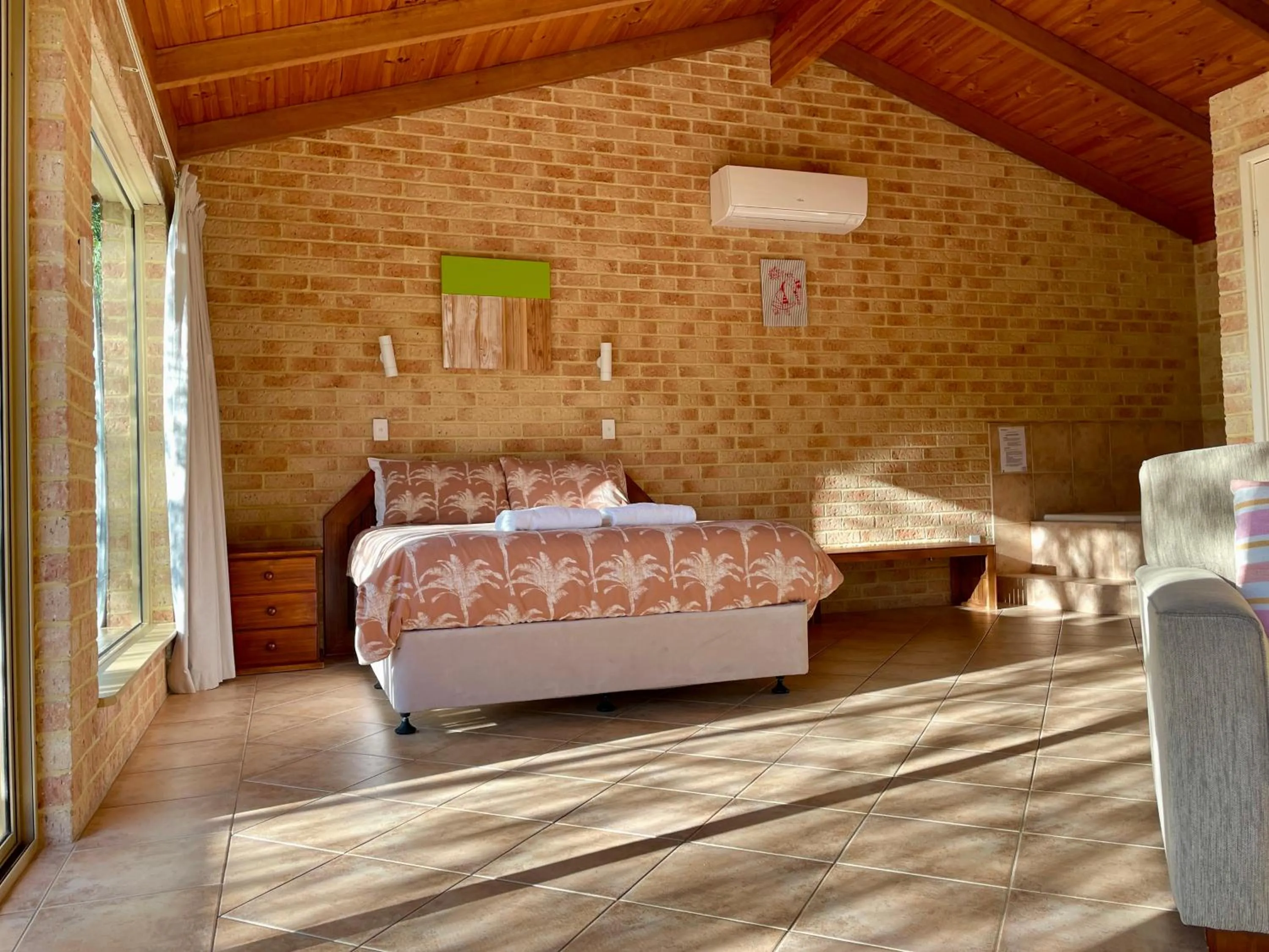 Bed in Spring Bay Villas, Denmark, WA