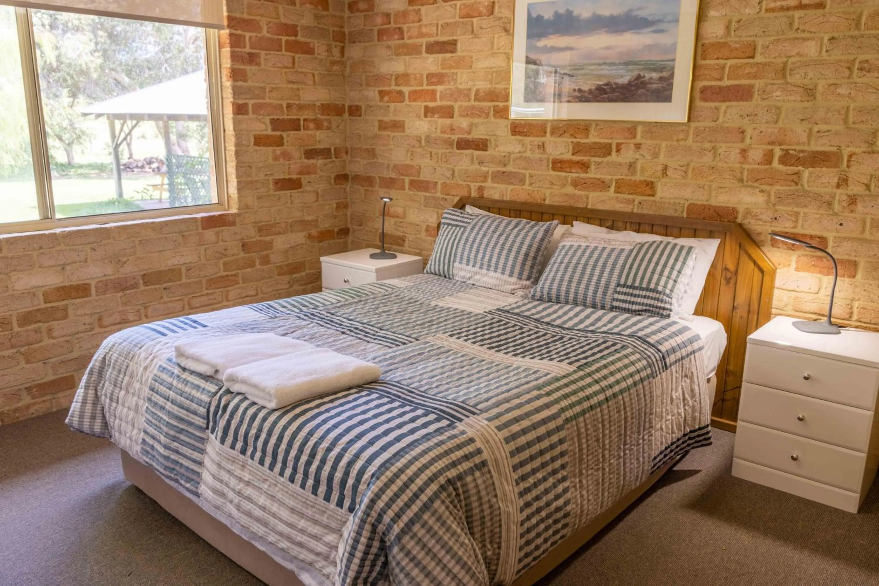 Bed in Spring Bay Villas, Denmark, WA