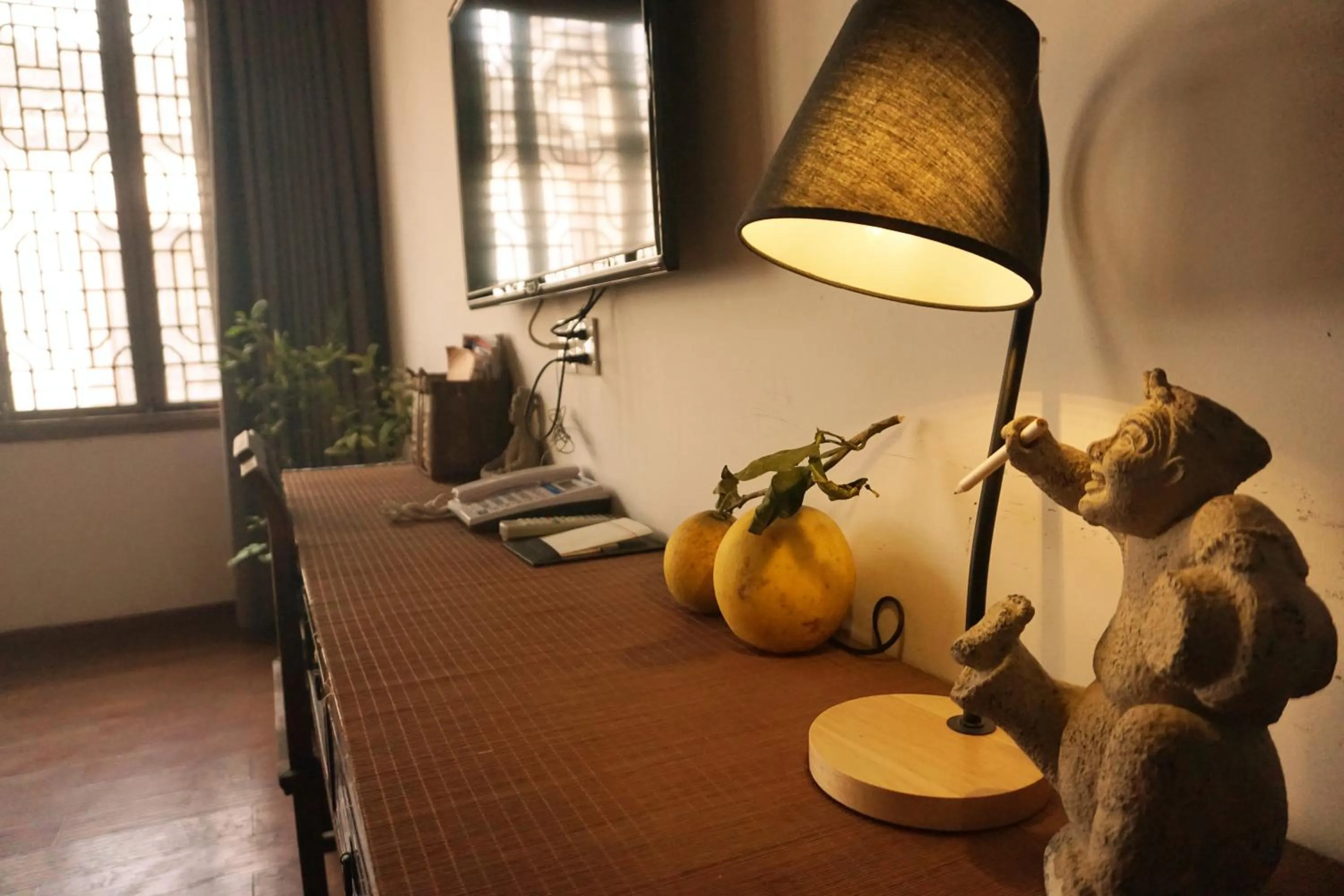 Seating area in September Huizhou Inn