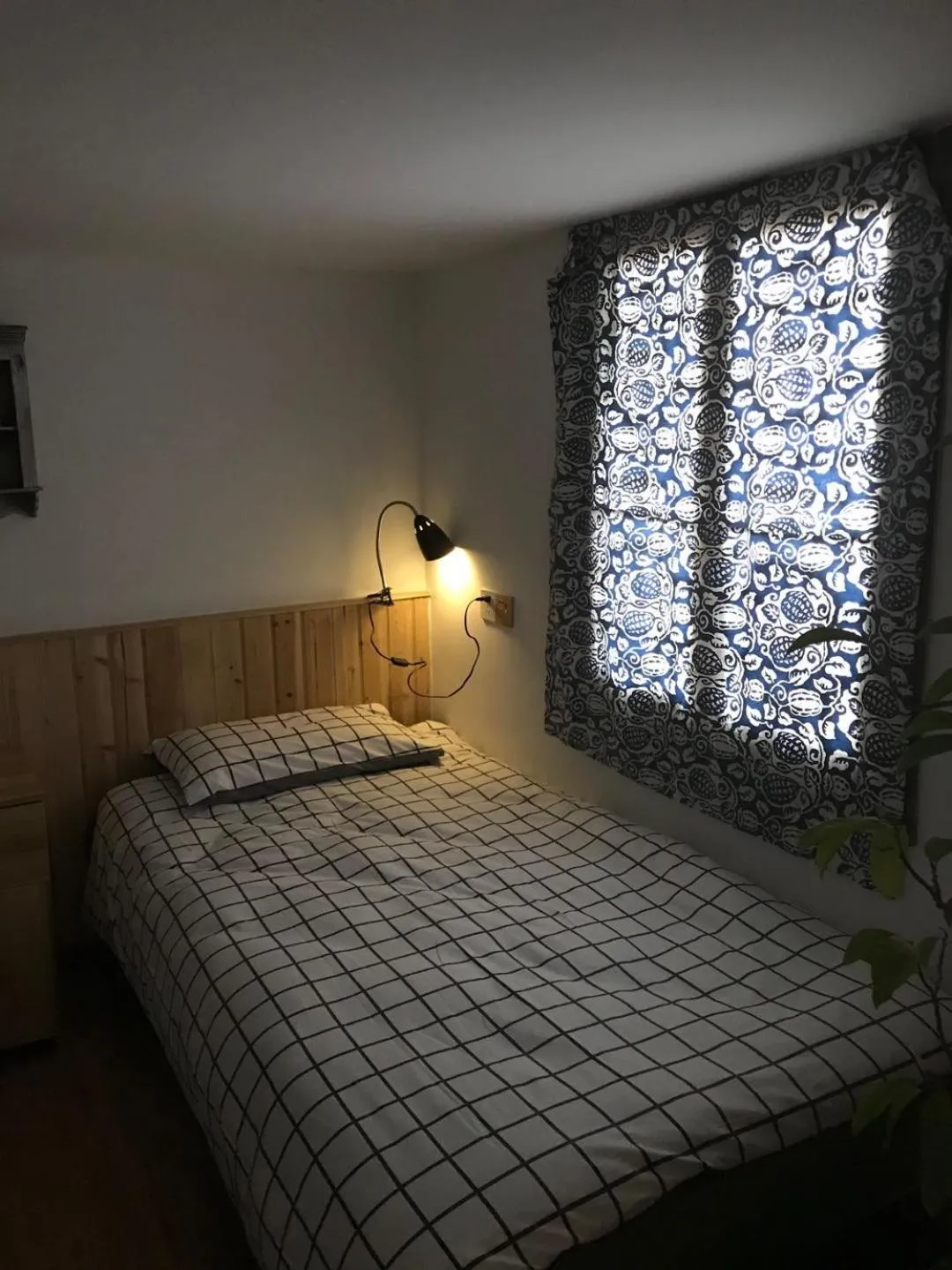 Bed in September Huizhou Inn