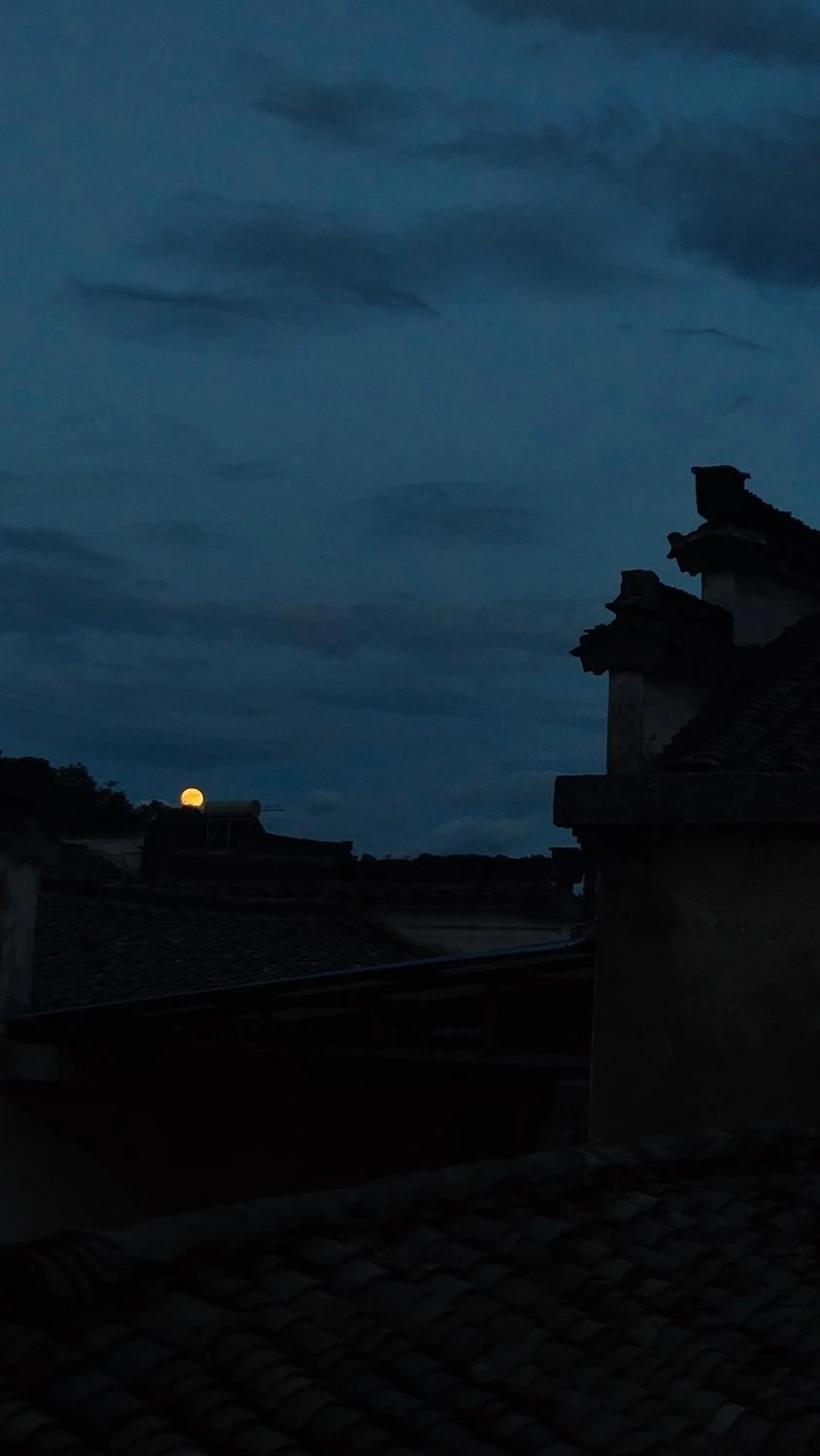 September Huizhou Inn