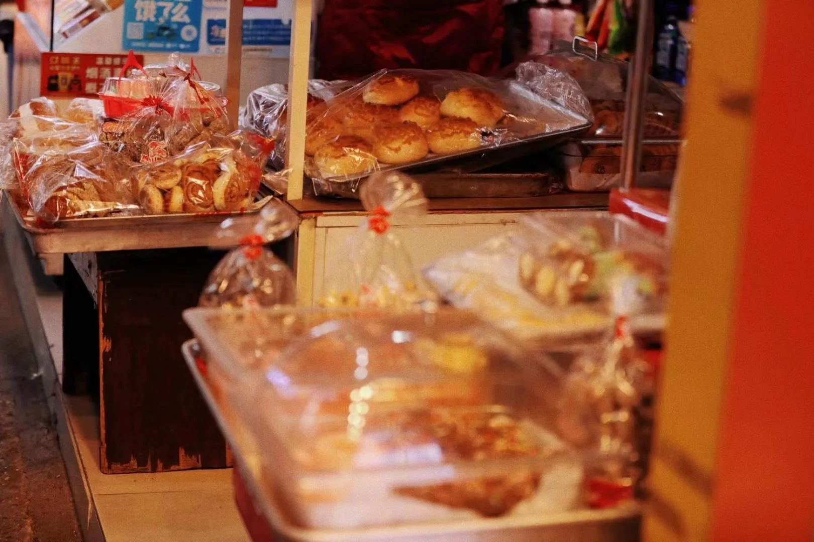 September Huizhou Inn