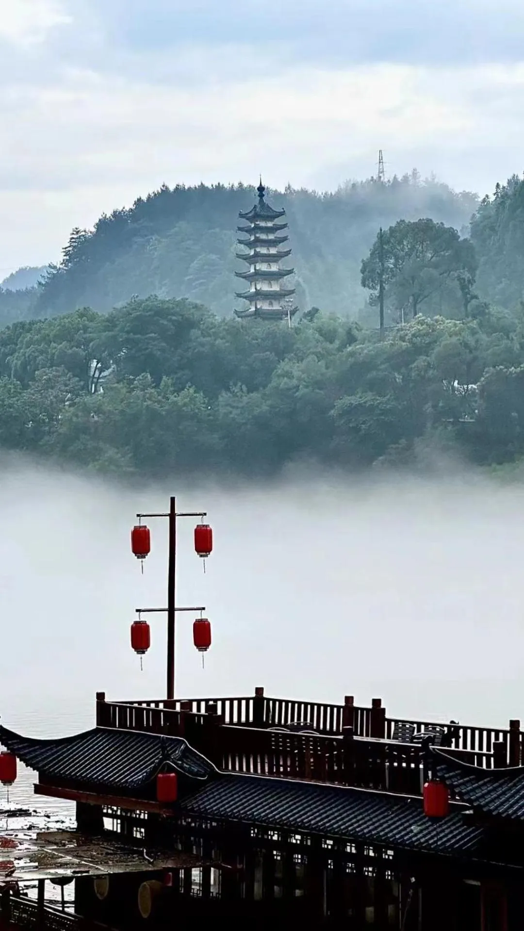 September Huizhou Inn