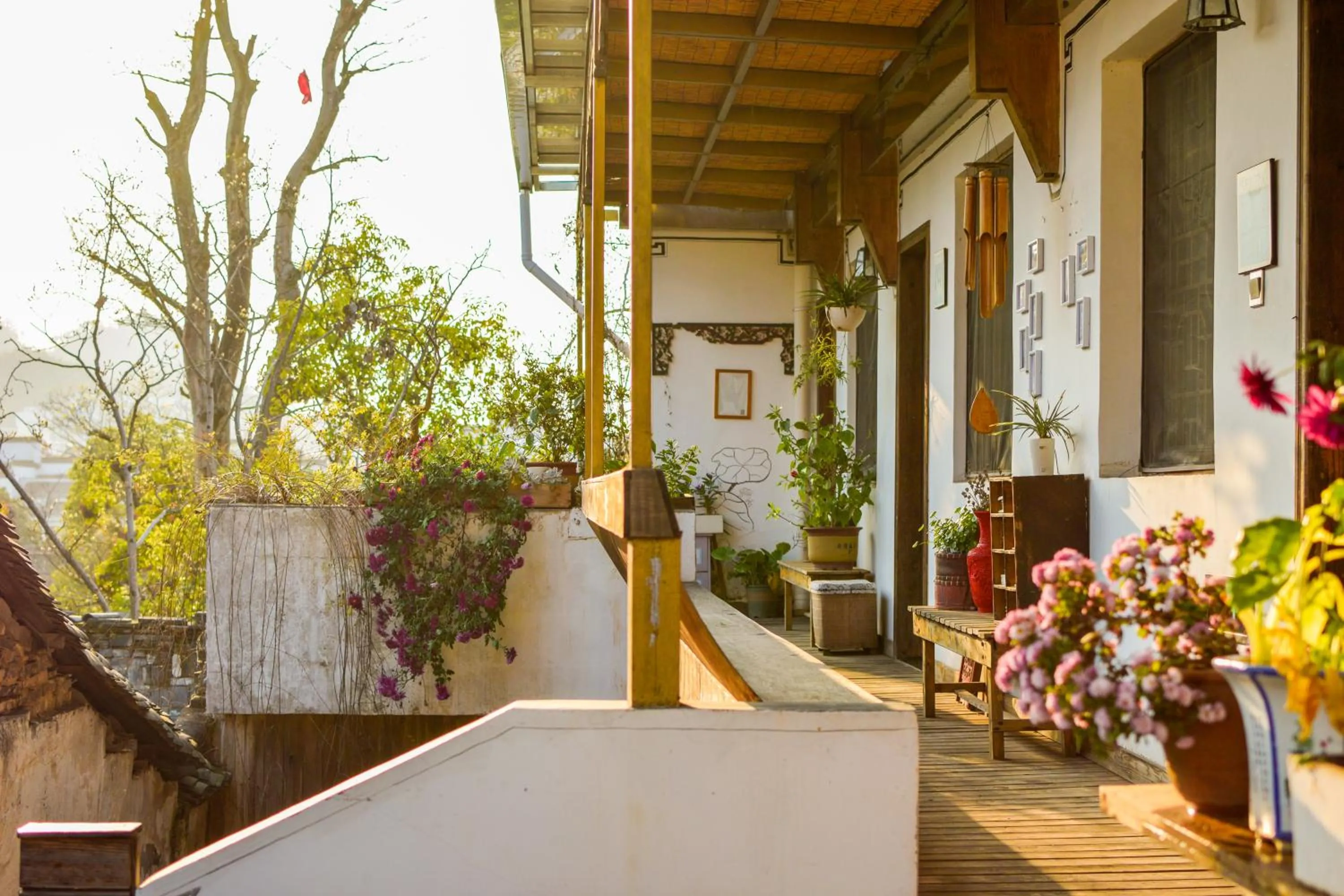 September Huizhou Inn