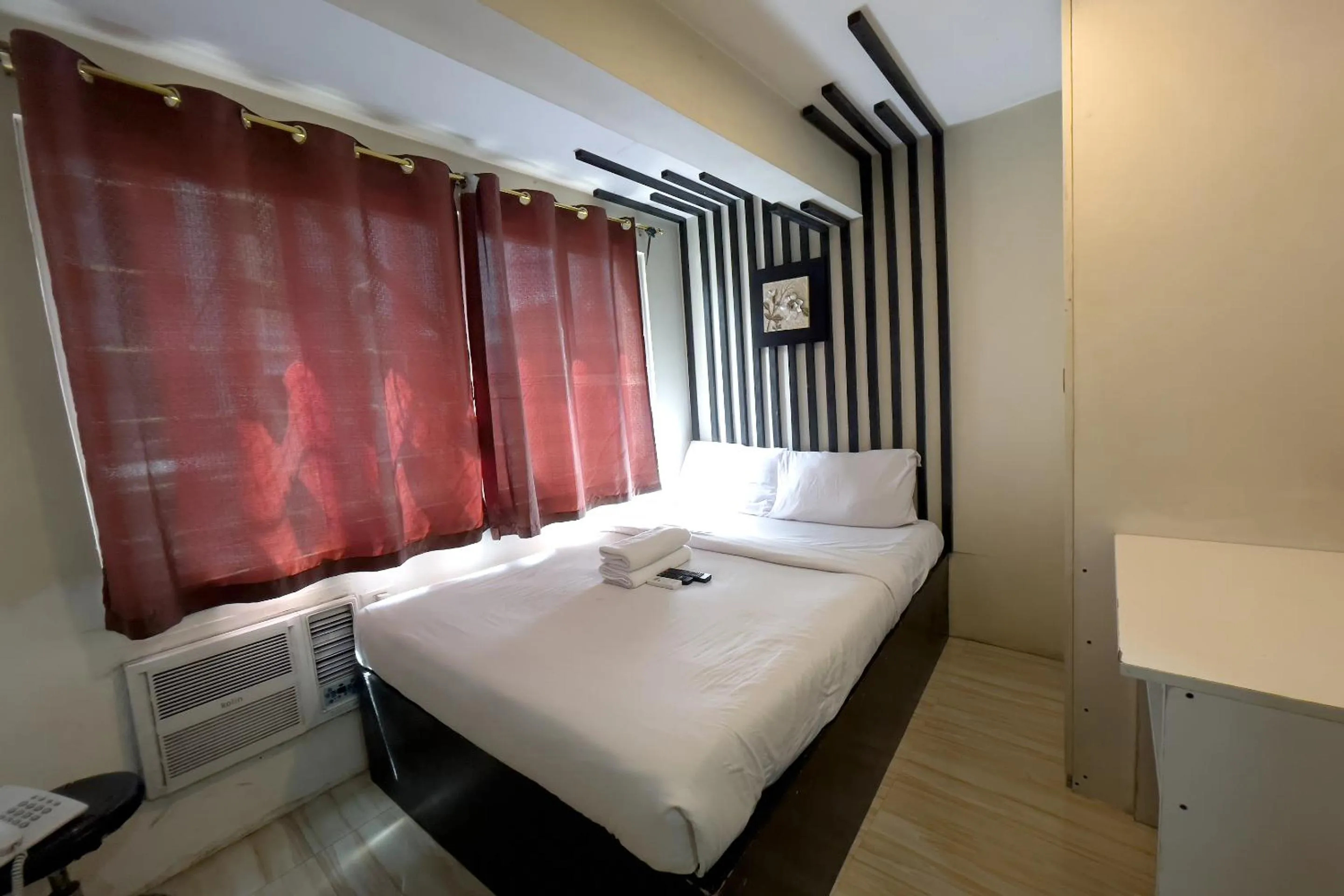 Bed in Jardin Oriental Suites Ubelt Manila