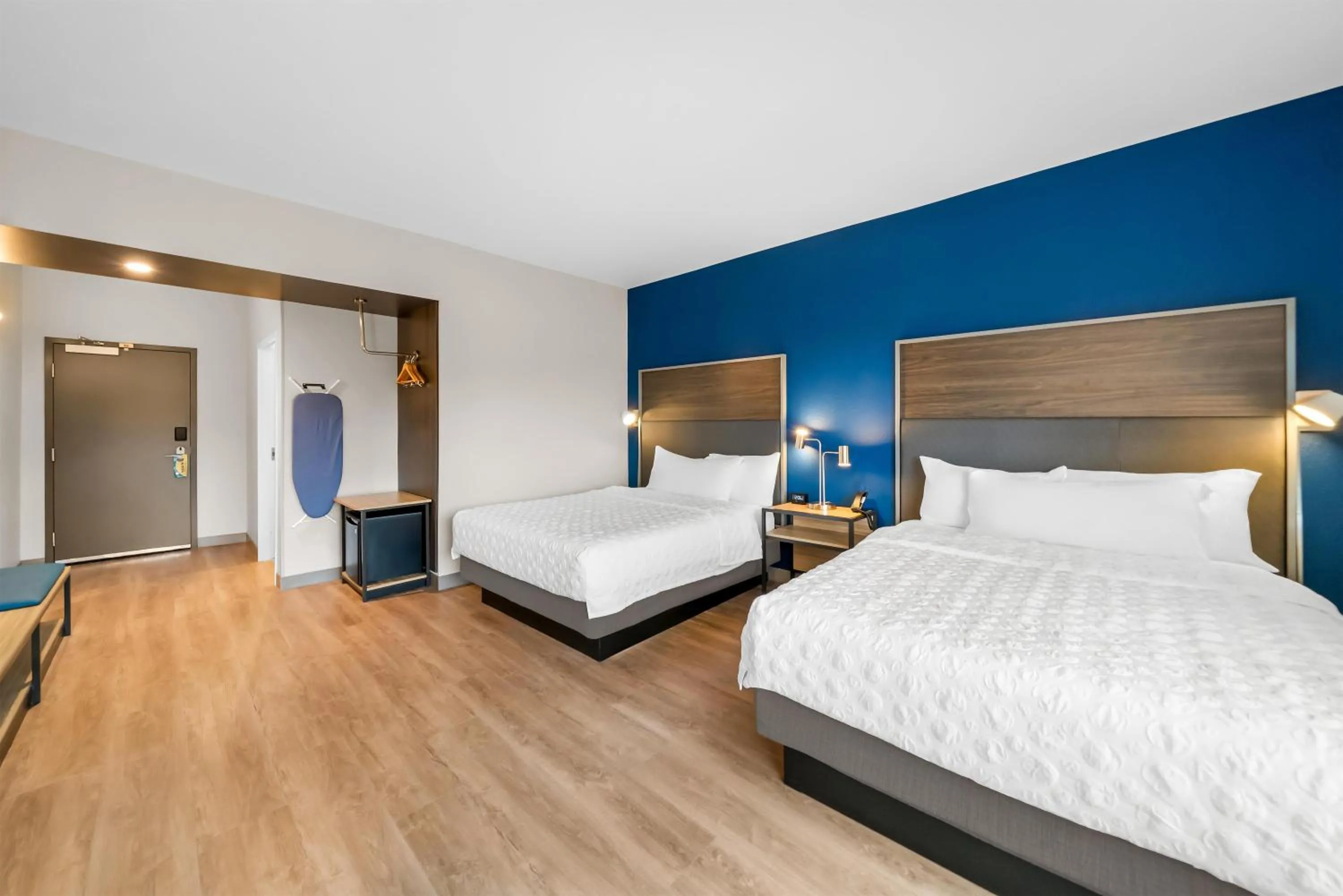 Bed in Tru By Hilton Brockton