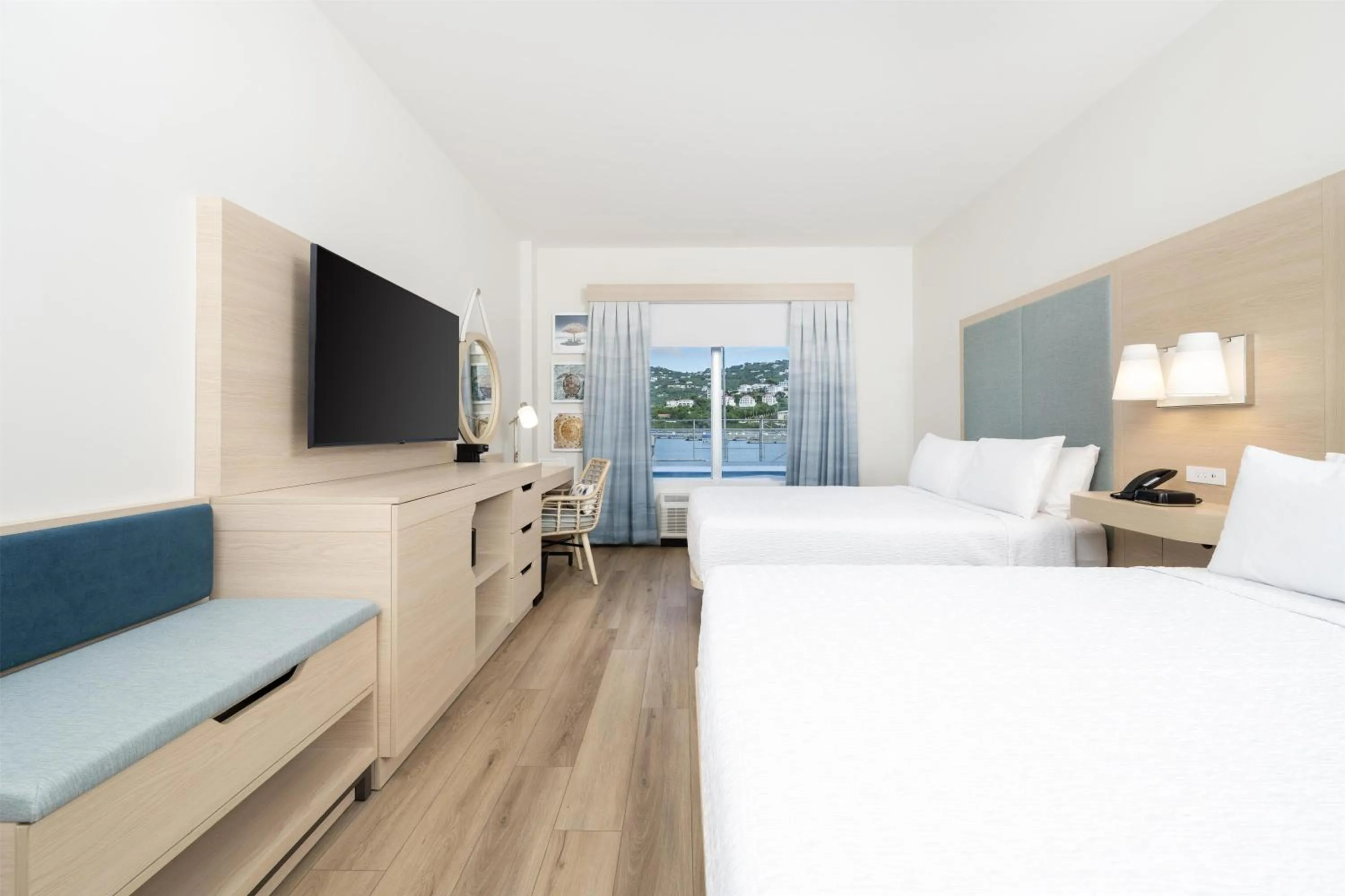 Bed in Hampton By Hilton Saint Thomas