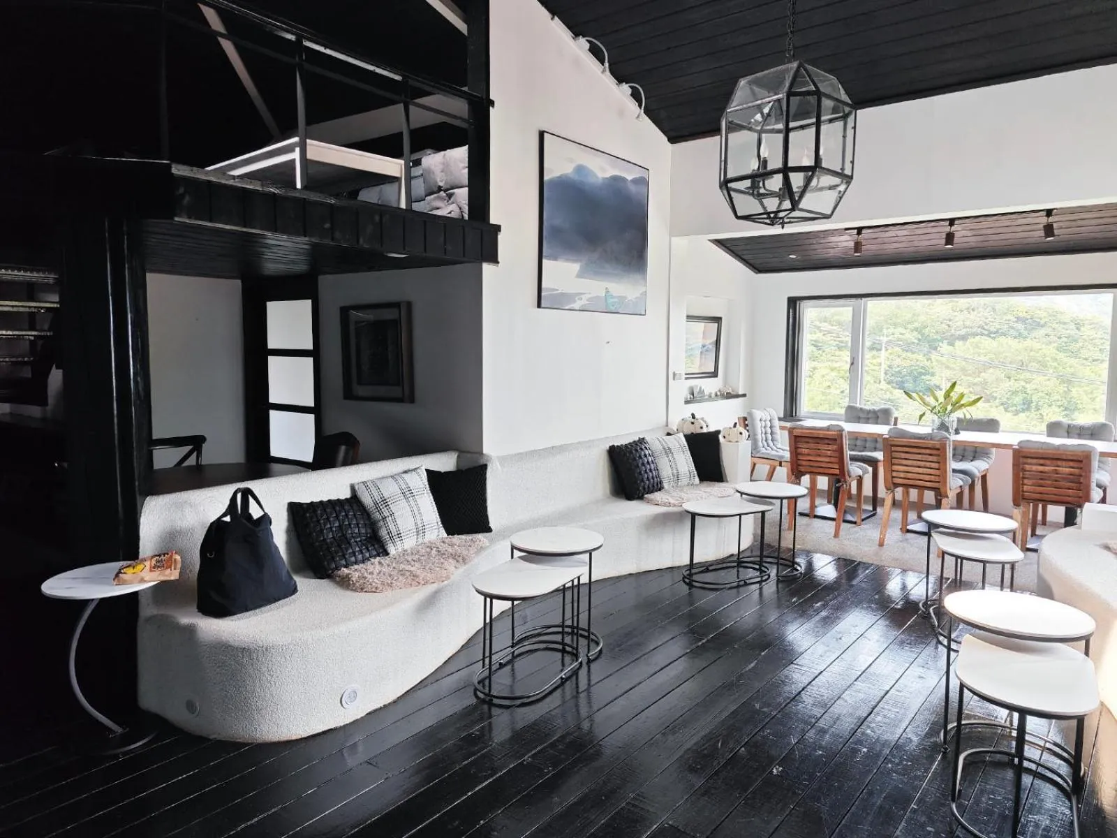 Internal: Not applicable to any particular room in 金石新月光 Gold Stone Crescent Moon Light