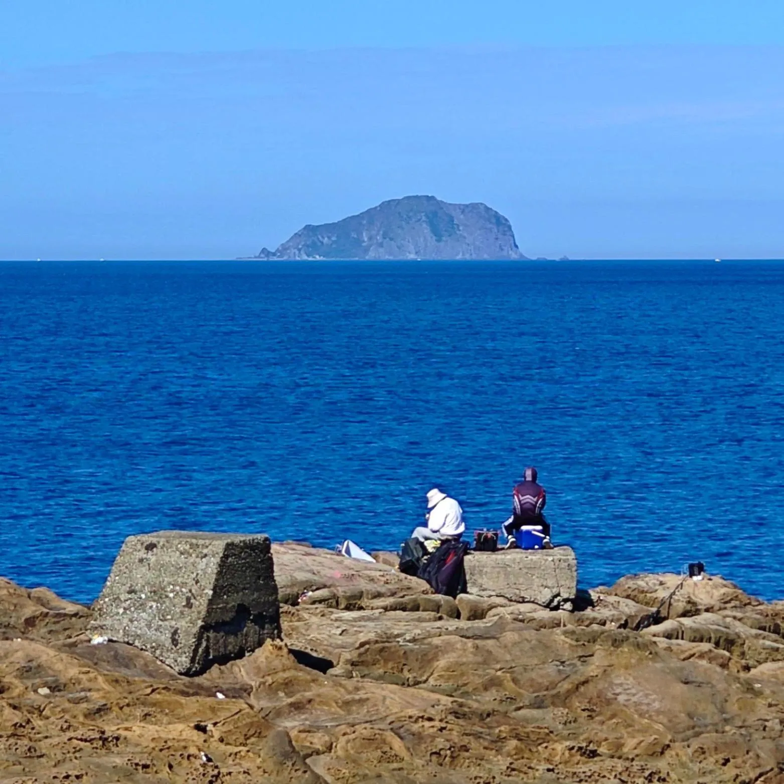Day in 金石新月光 Gold Stone Crescent Moon Light