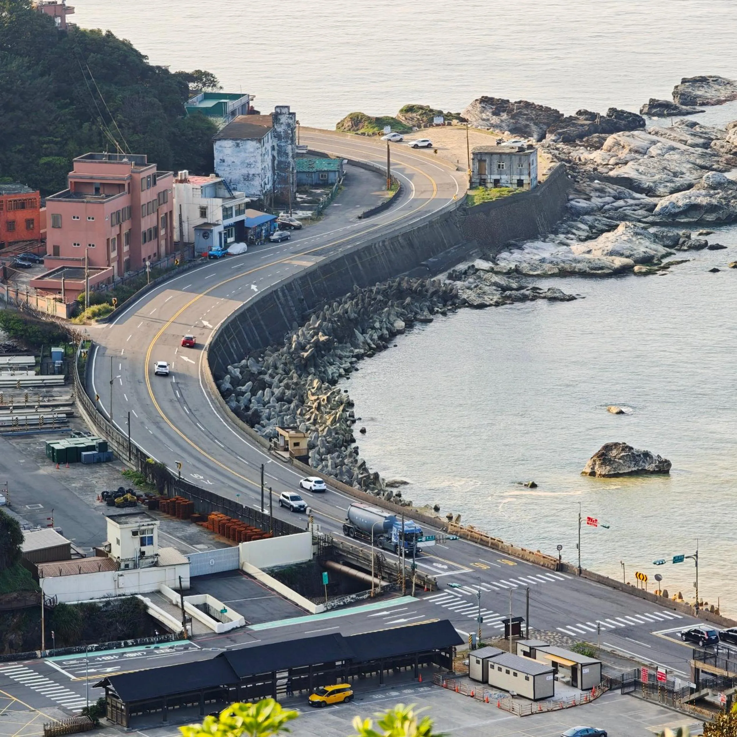 Day in 金石新月光 Gold Stone Crescent Moon Light