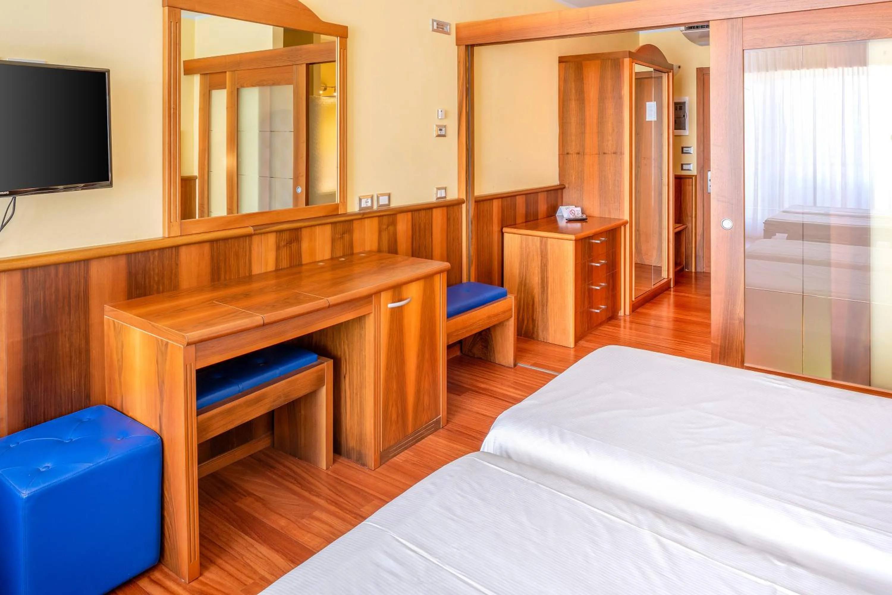 TV and multimedia, Bed in Hotel Internazionale