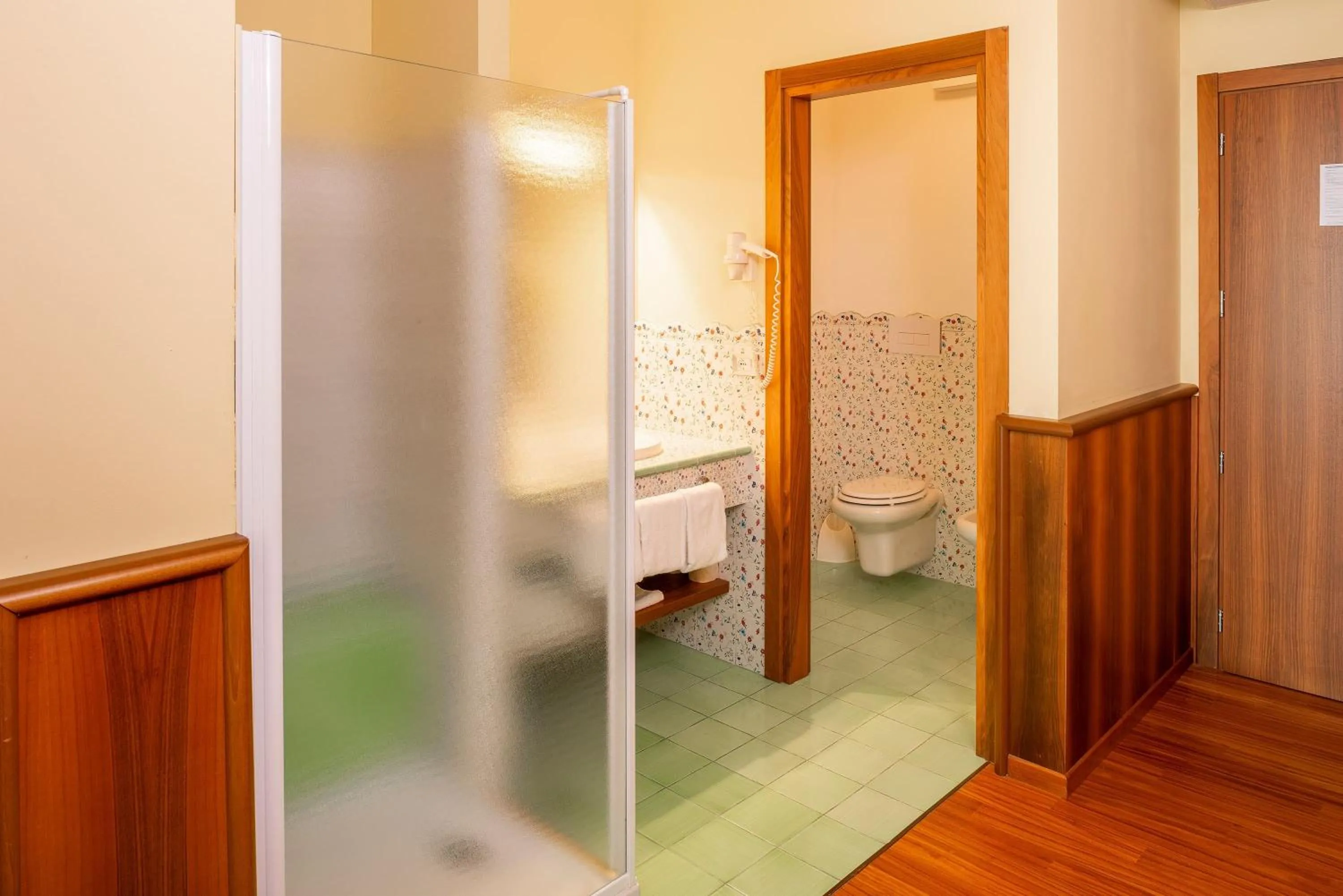 Shower in Hotel Internazionale