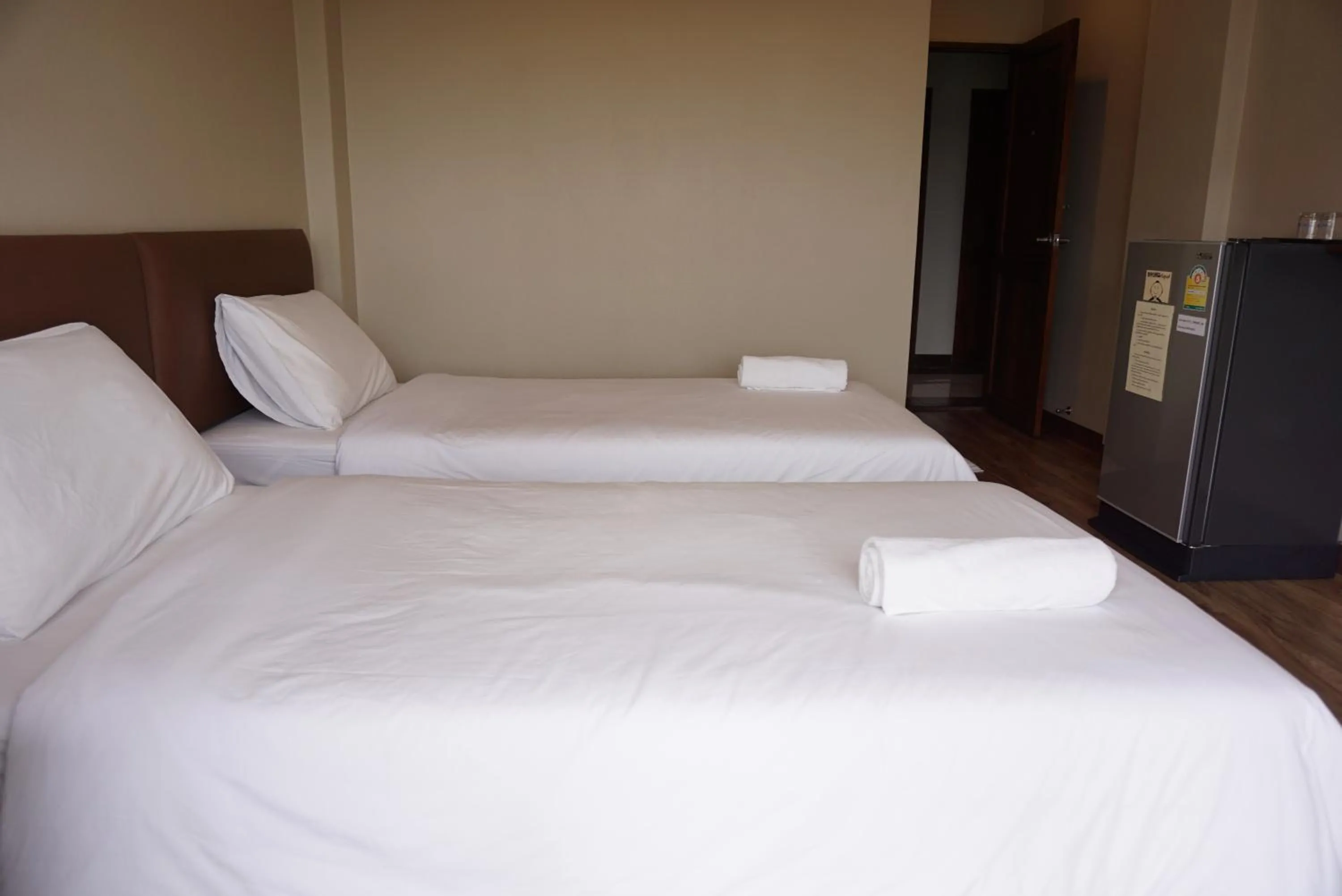 Photo of the whole room, Bed in Chompu Nakarin Apartment