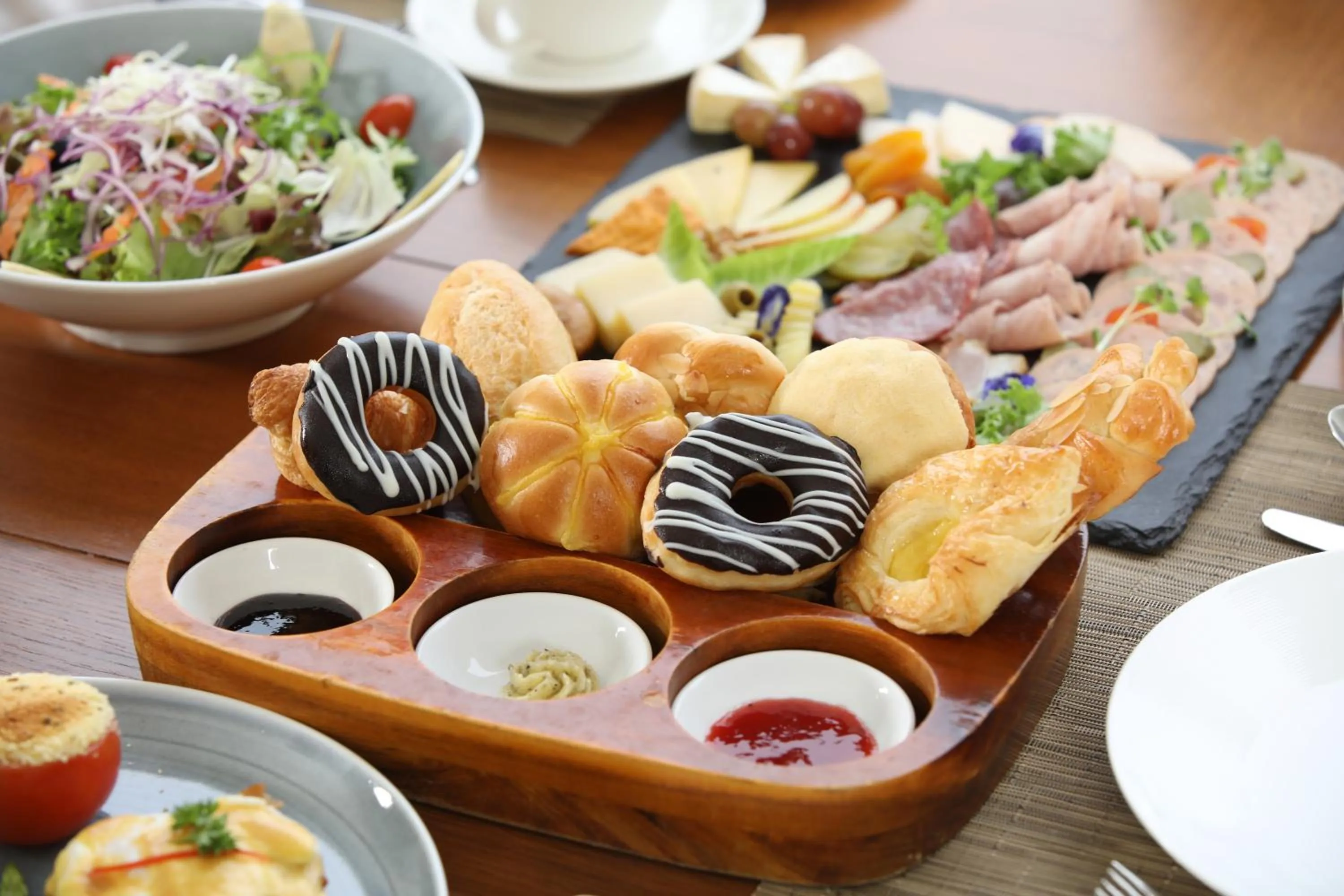 Breakfast in FLC Luxury Resort Samson